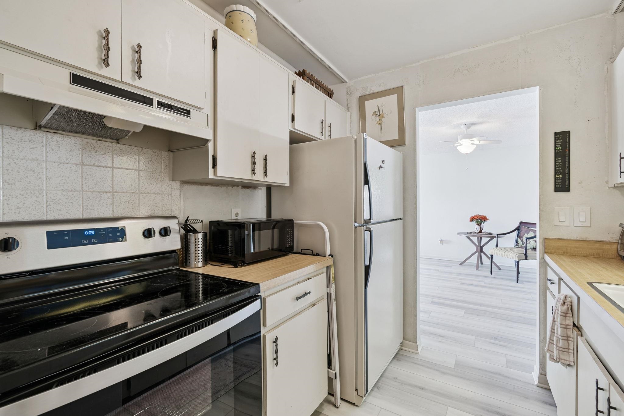 Image 22 of 91 For 398 Madruga Ave