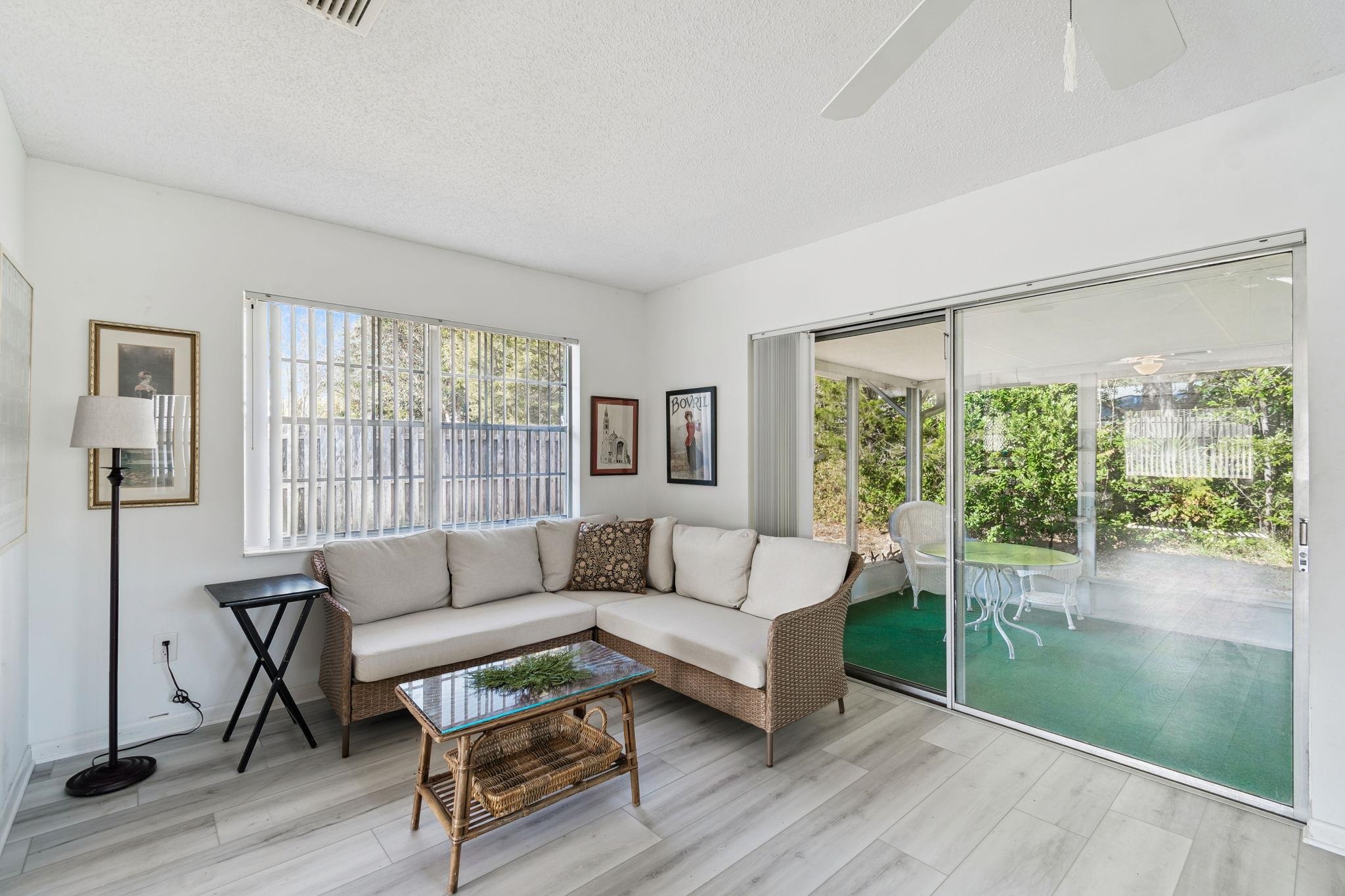 Image 29 of 91 For 398 Madruga Ave