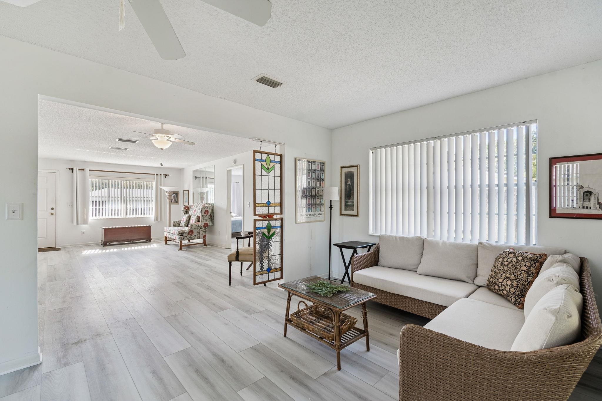 Image 30 of 91 For 398 Madruga Ave