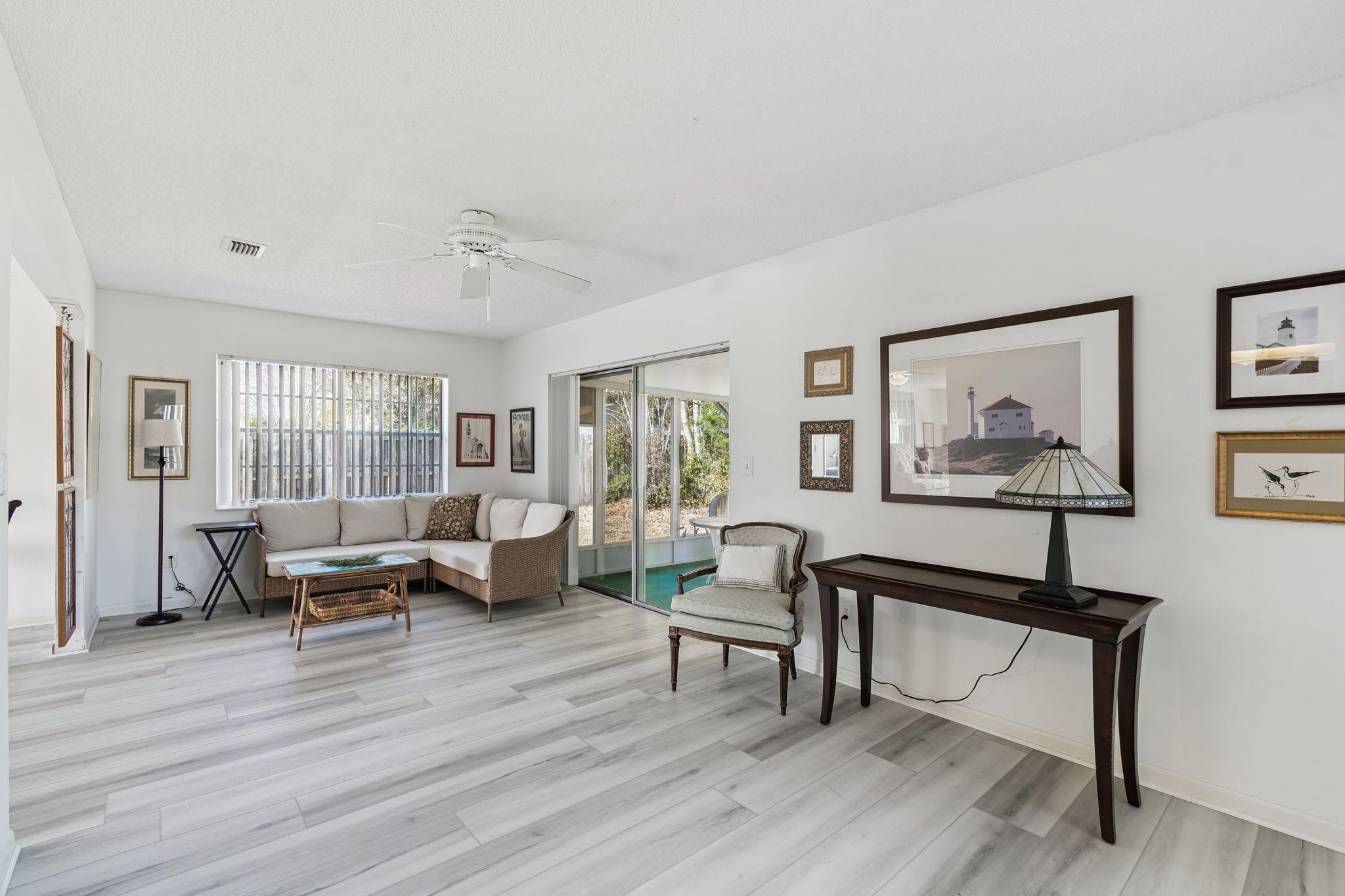 Image 35 of 91 For 398 Madruga Ave