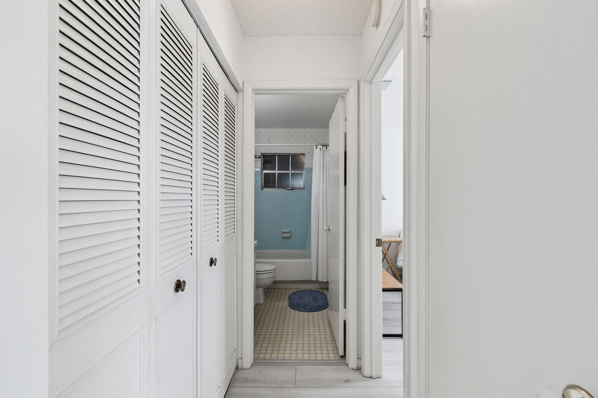 Image 38 of 91 For 398 Madruga Ave