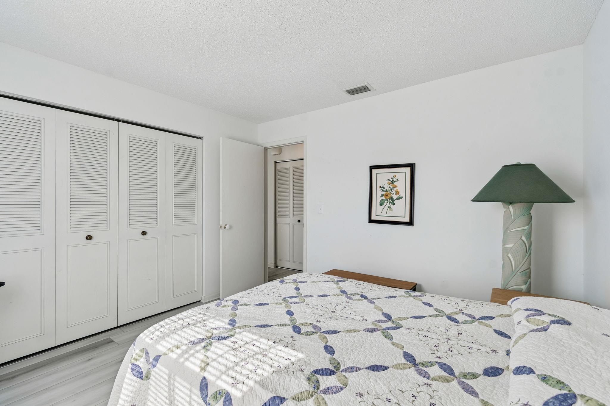 Image 42 of 91 For 398 Madruga Ave