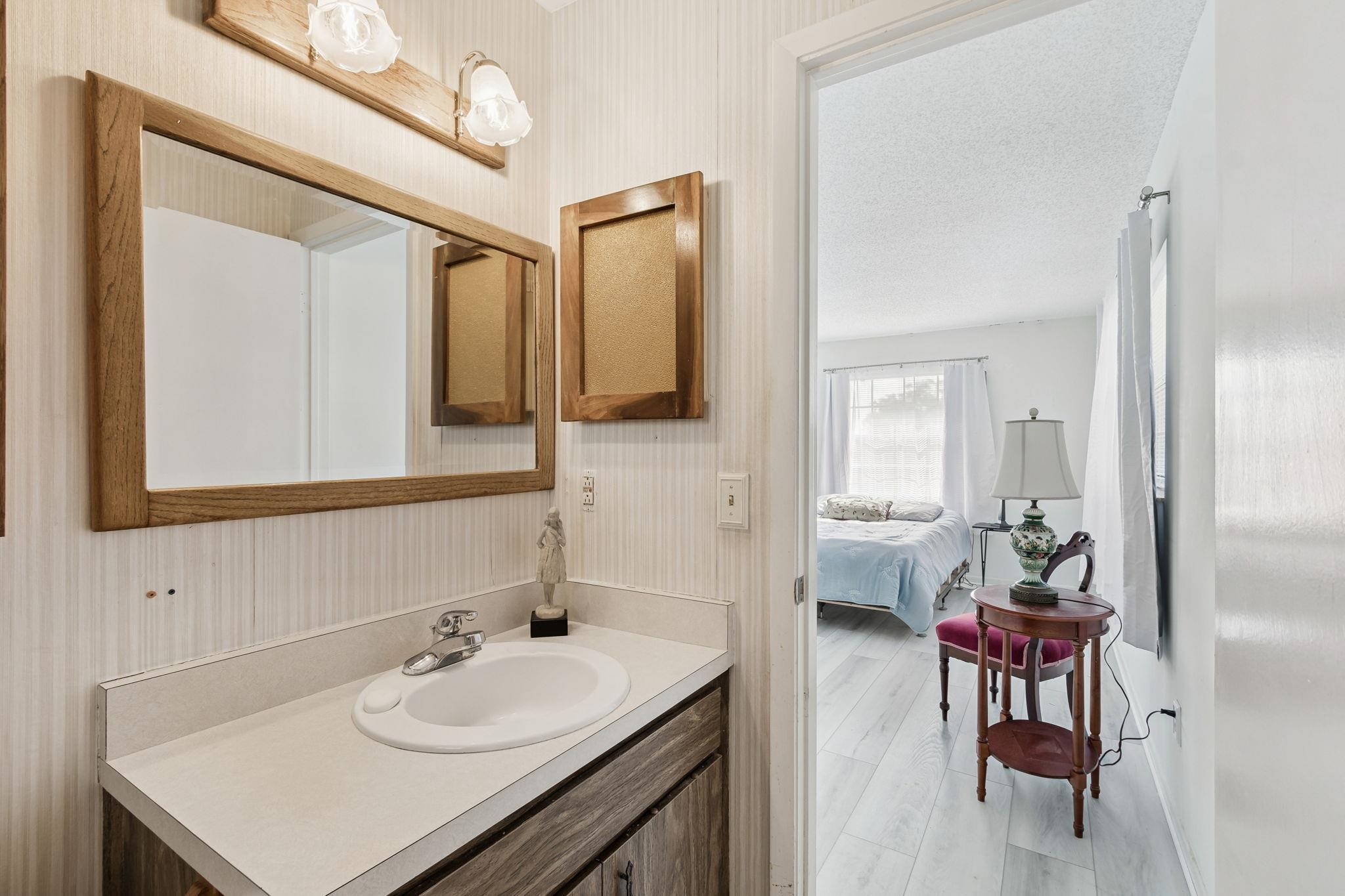 Image 57 of 91 For 398 Madruga Ave