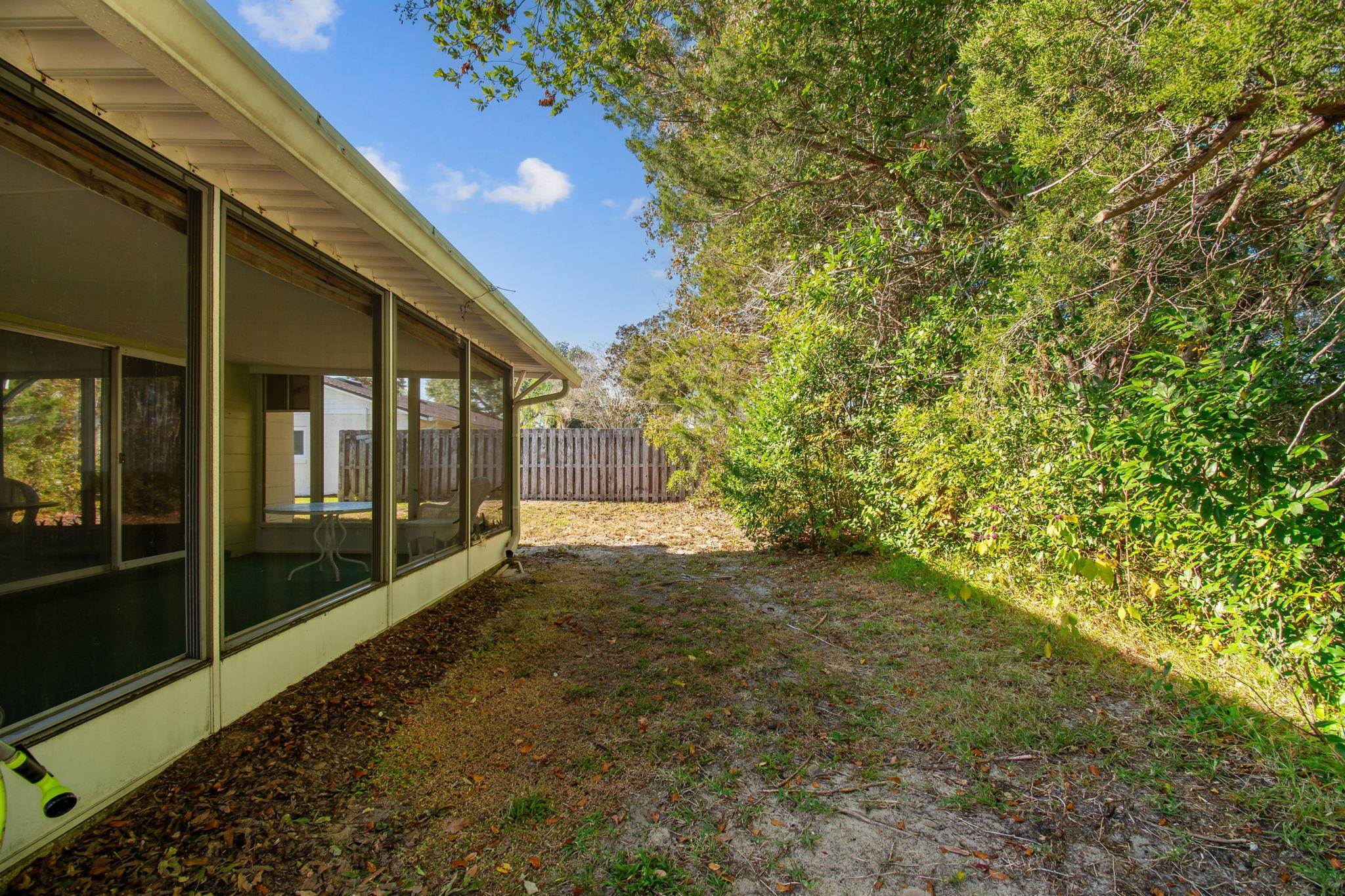 Image 72 of 91 For 398 Madruga Ave