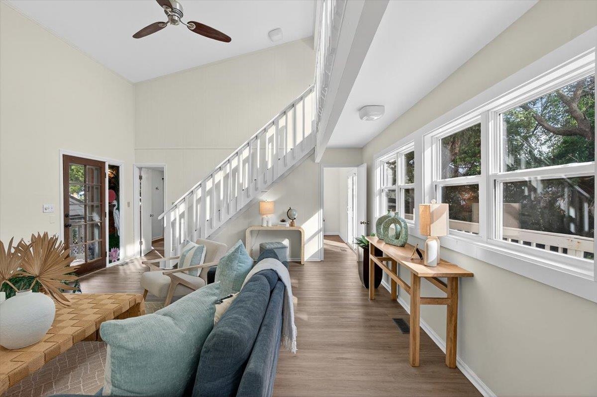 Image 11 of 73 For 6 Manatee Ct