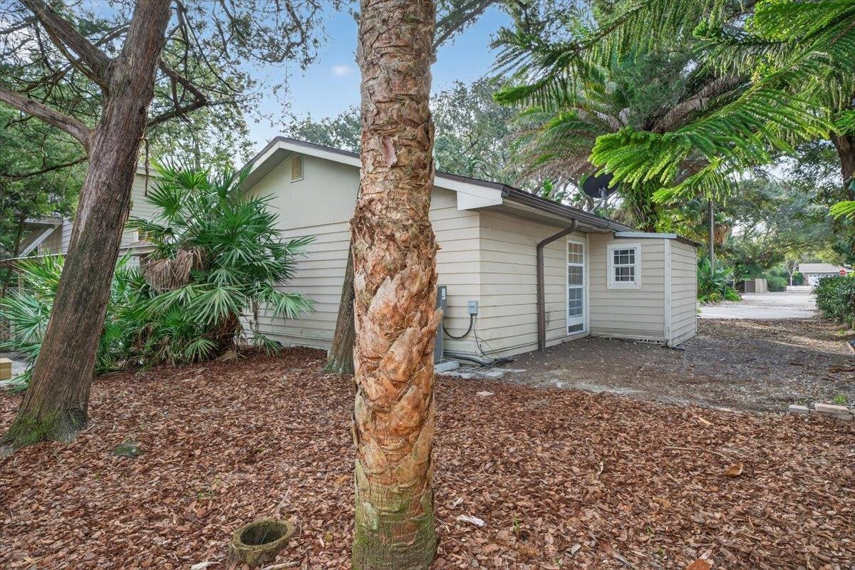 Image 51 of 73 For 6 Manatee Ct