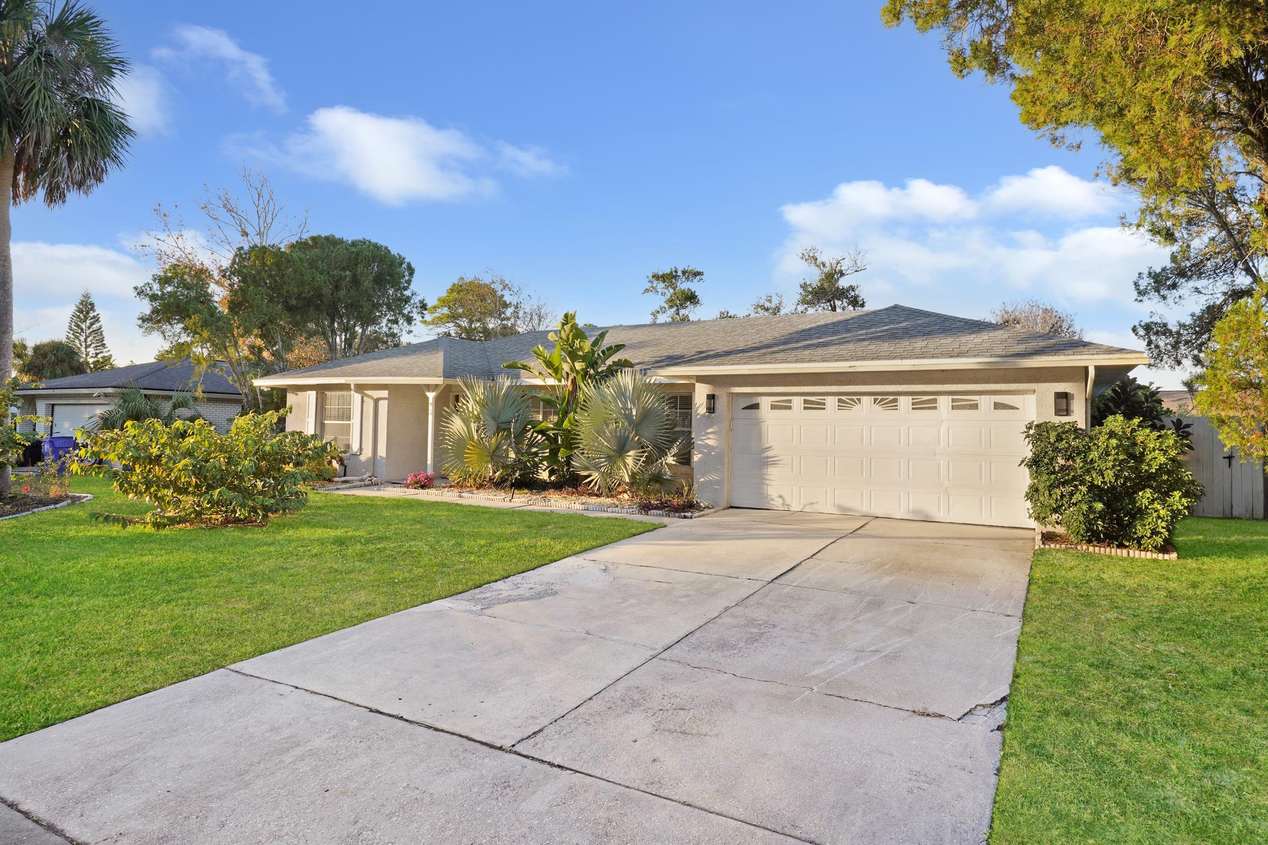 Image 2 of 37 For 42 Sailfish Dr