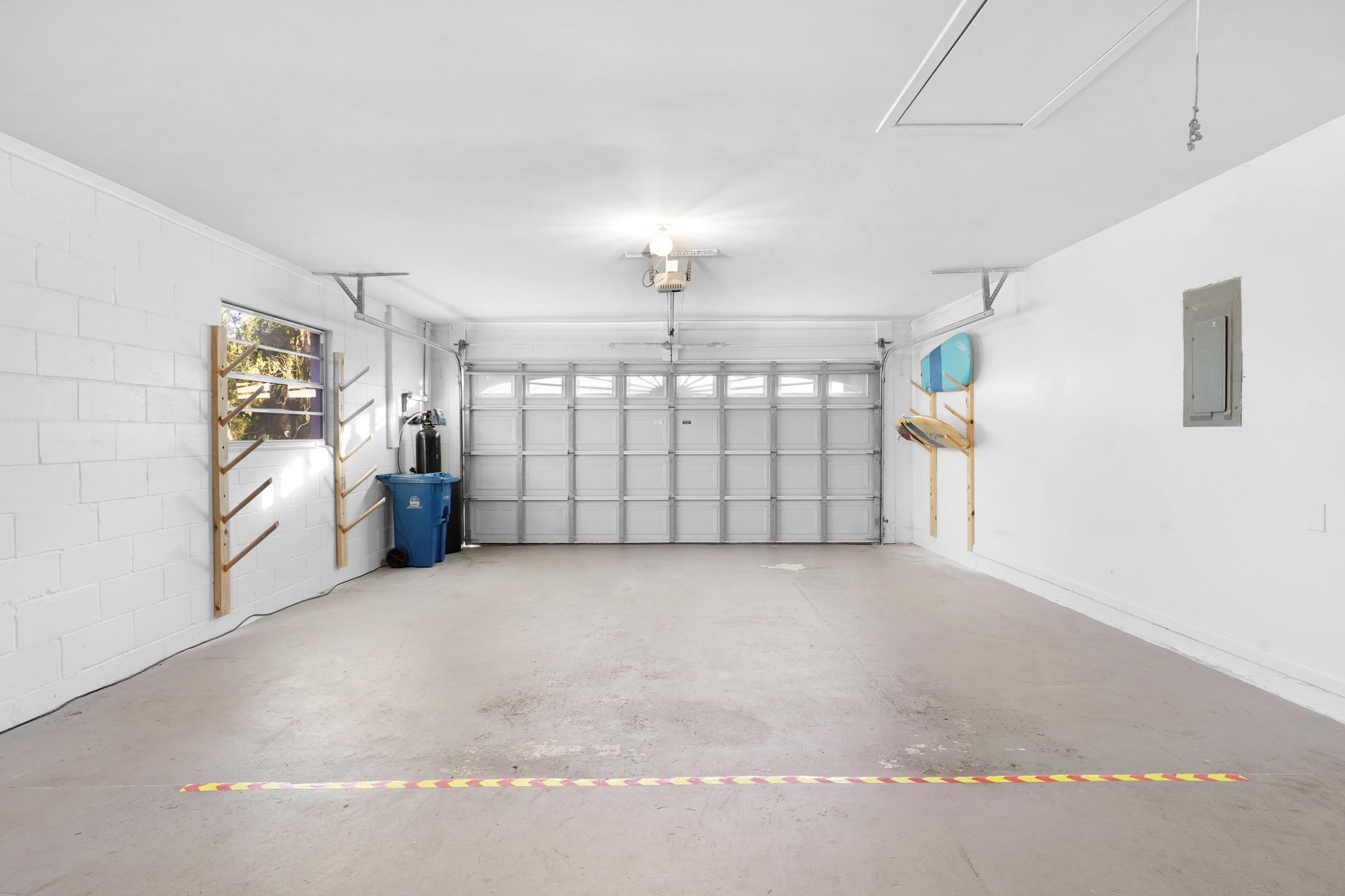 Image 33 of 37 For 42 Sailfish Dr