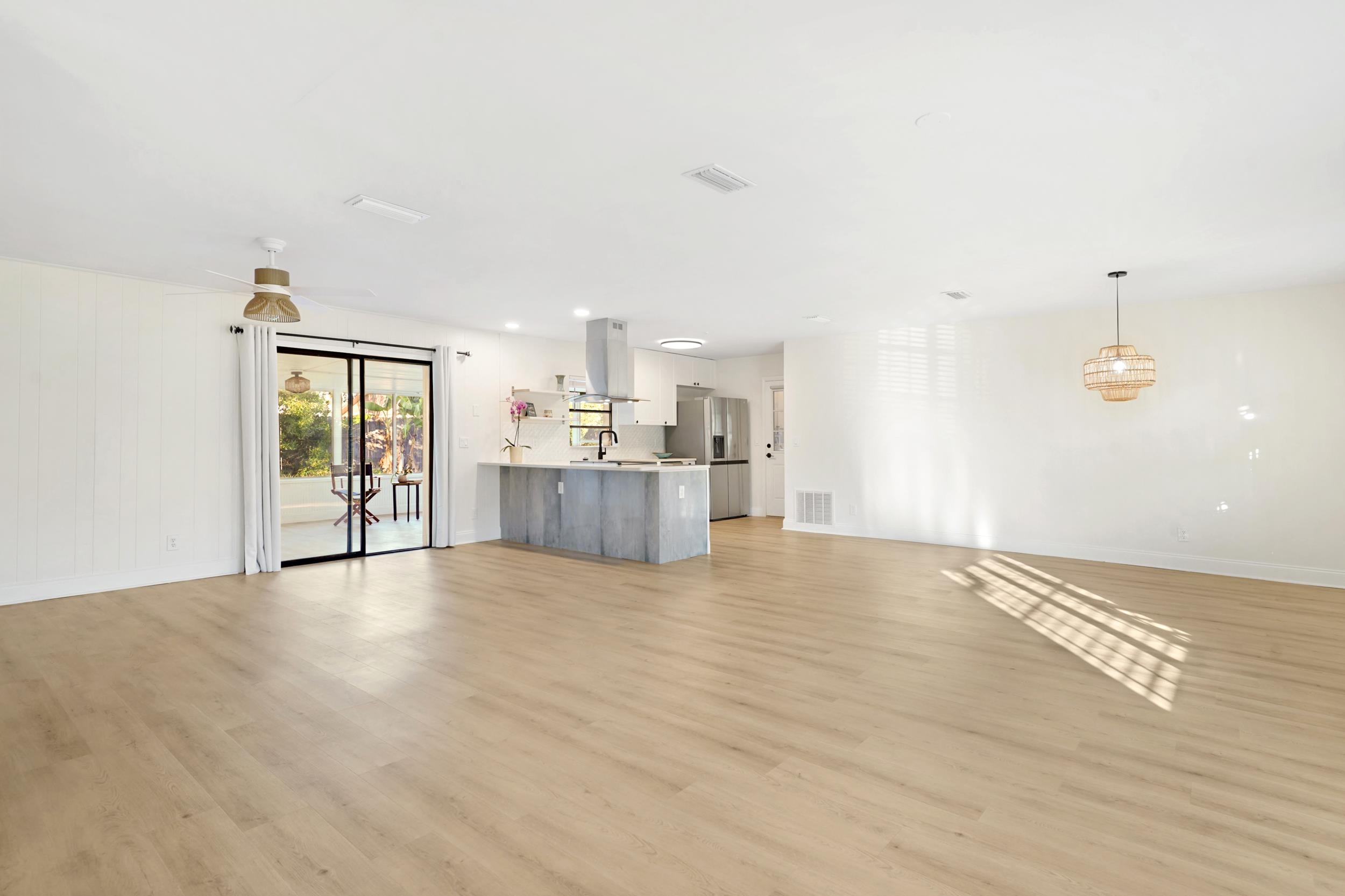 Image 8 of 37 For 42 Sailfish Dr