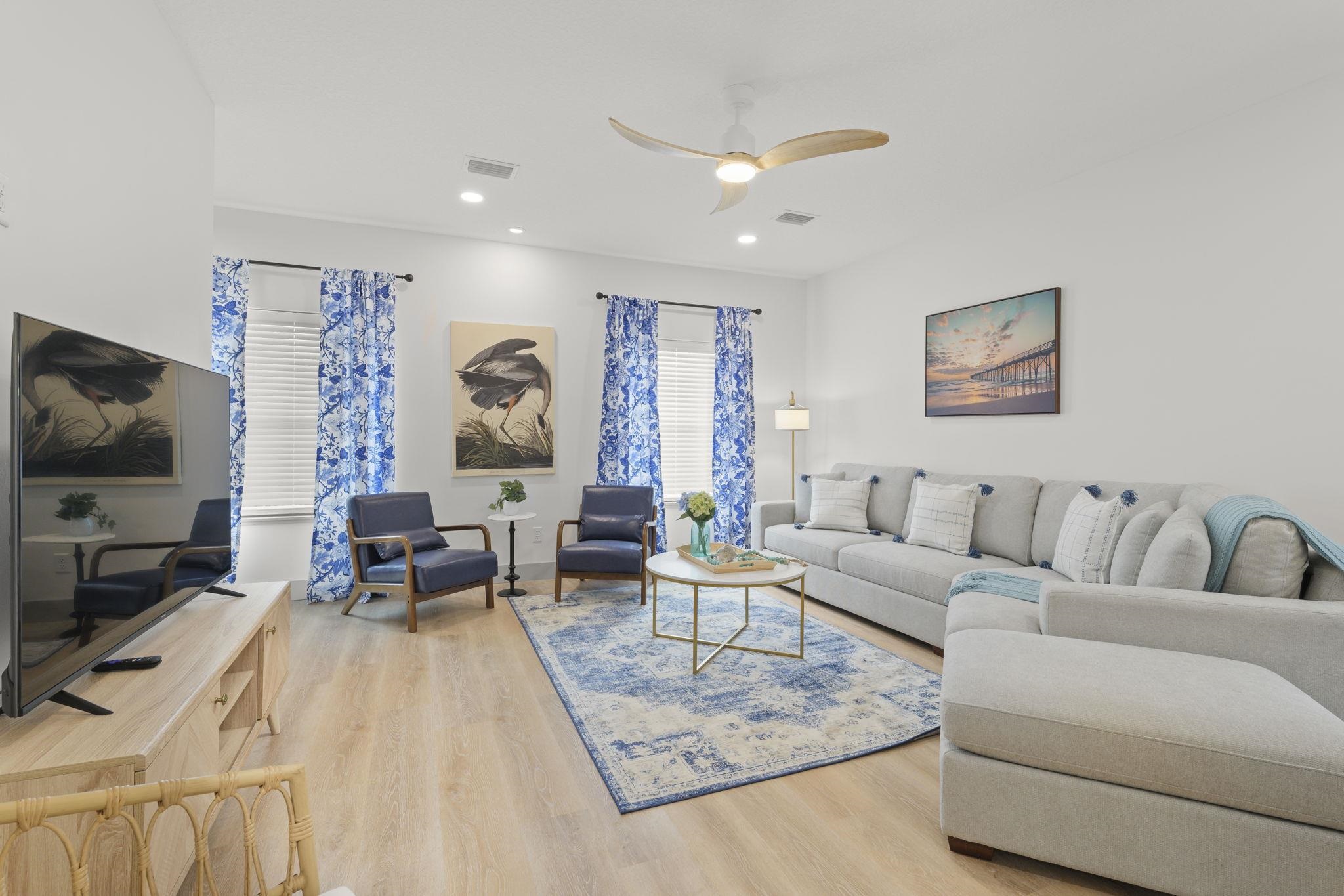 Image 27 of 43 For 160 Blanco St