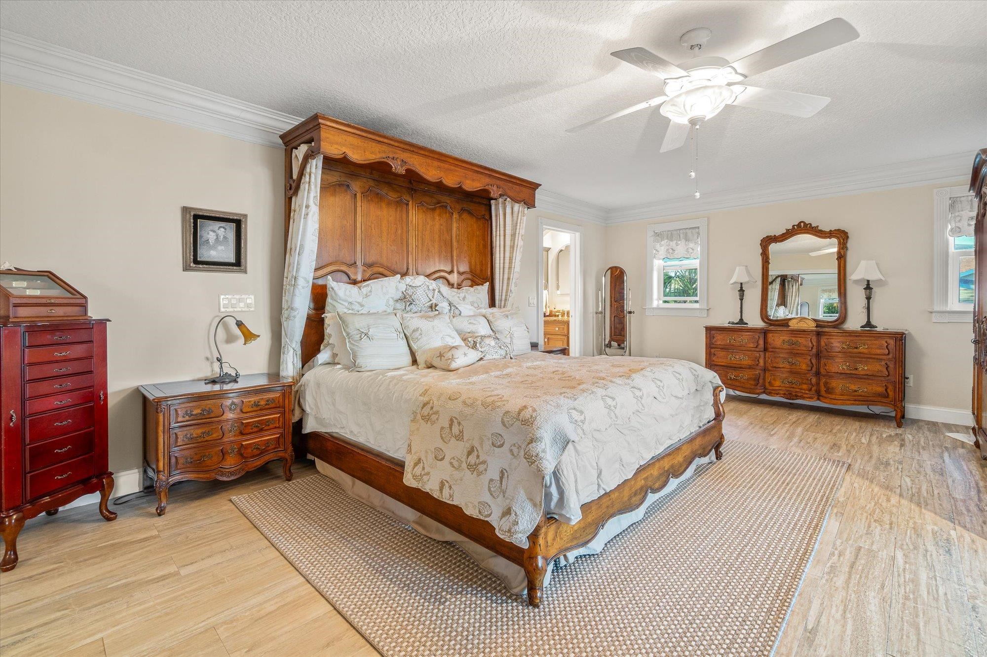 Image 22 of 72 For 5042 Atlantic Vw