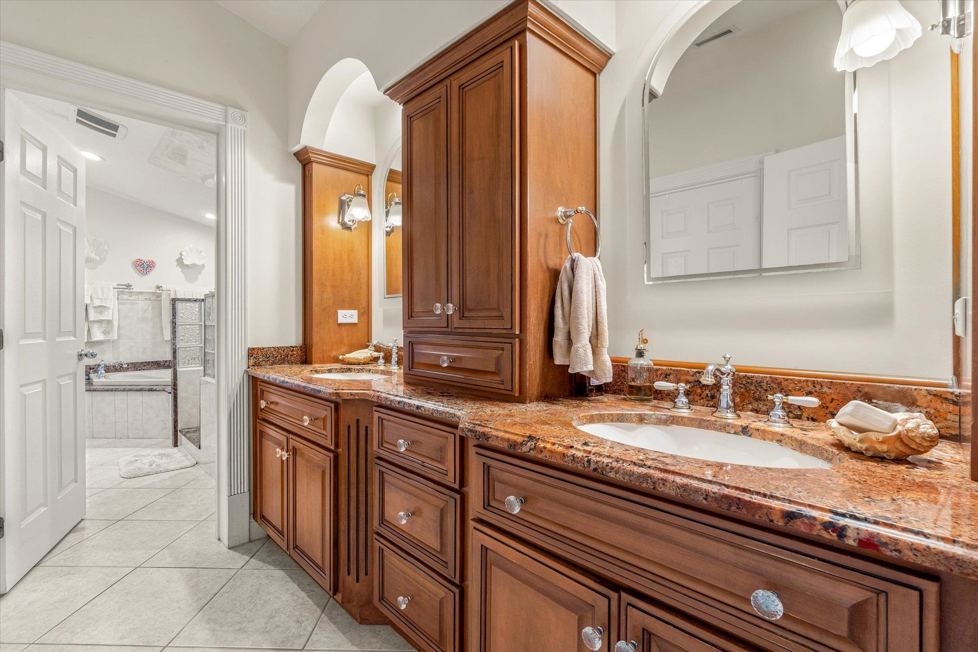 Image 24 of 72 For 5042 Atlantic Vw