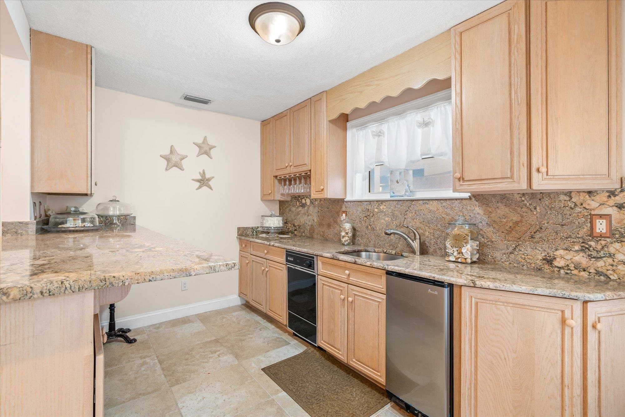 Image 41 of 72 For 5042 Atlantic Vw