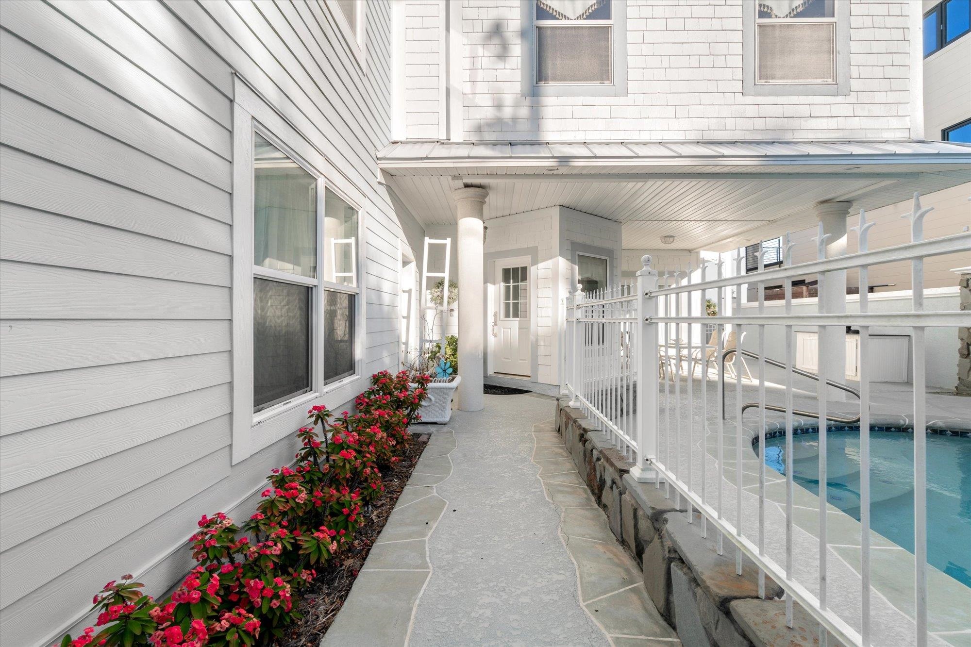 Image 6 of 72 For 5042 Atlantic Vw