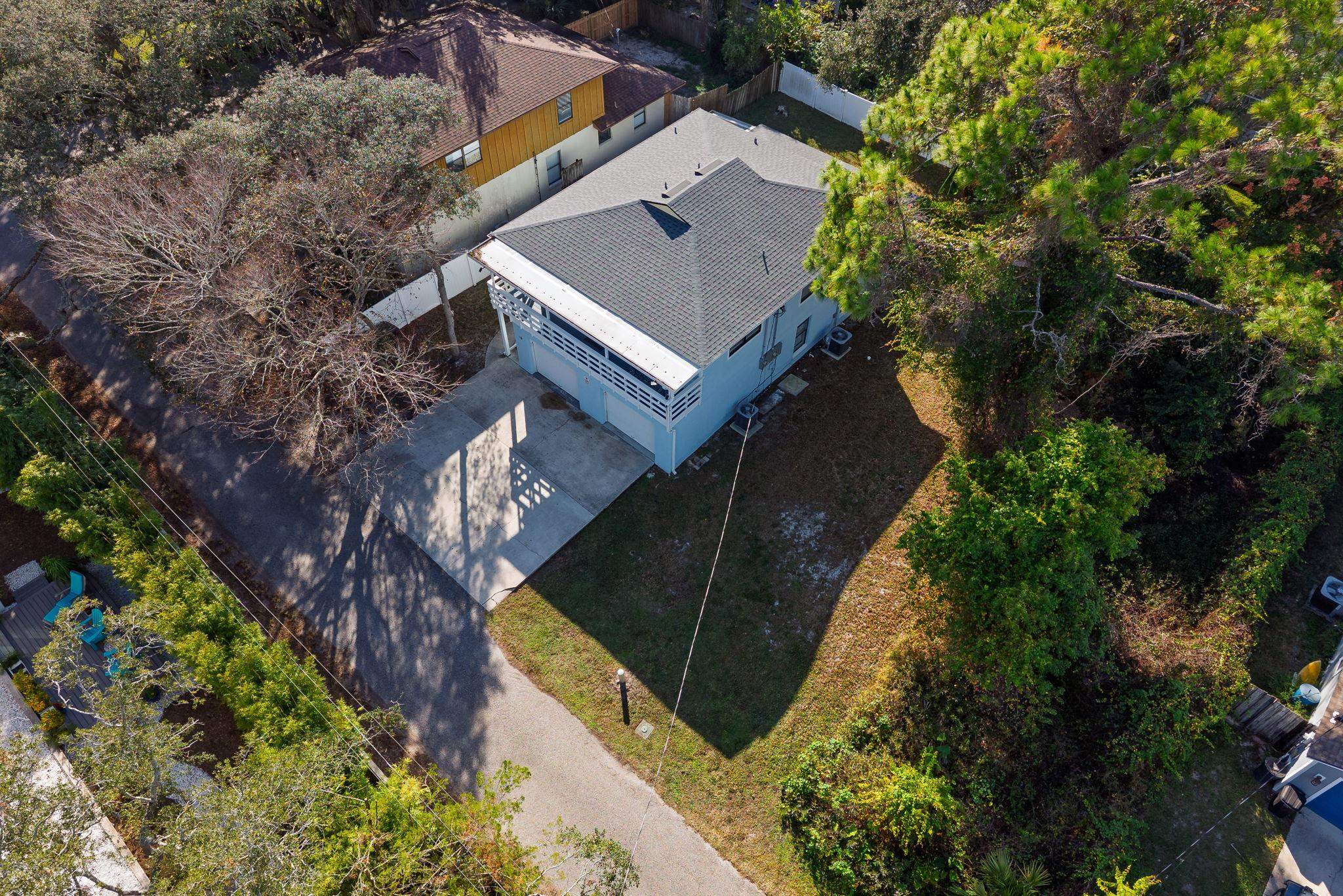 Image 44 of 50 For 16 Ewing St  