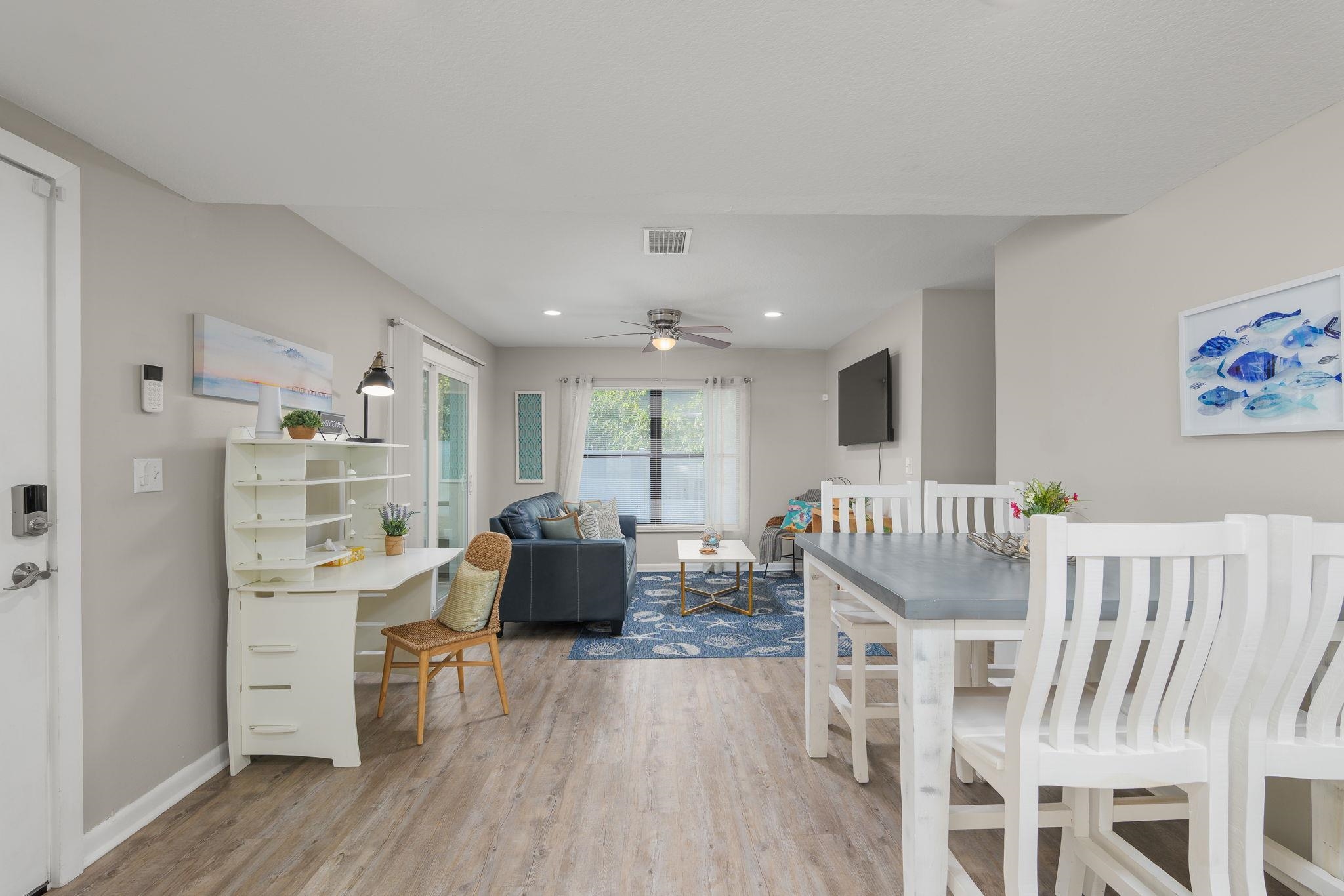 Image 8 of 50 For 16 Ewing St  