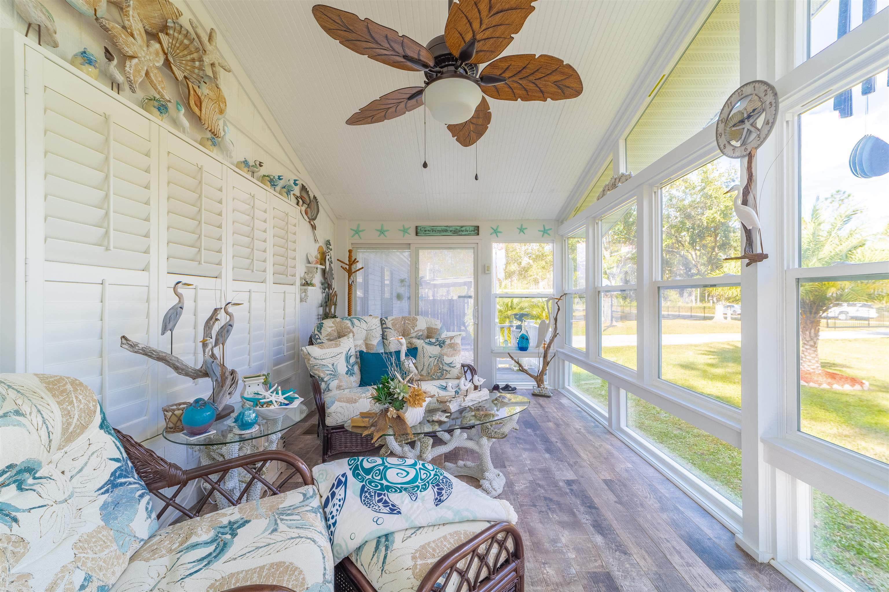 Image 14 of 74 For 10545 Carpenter Ave