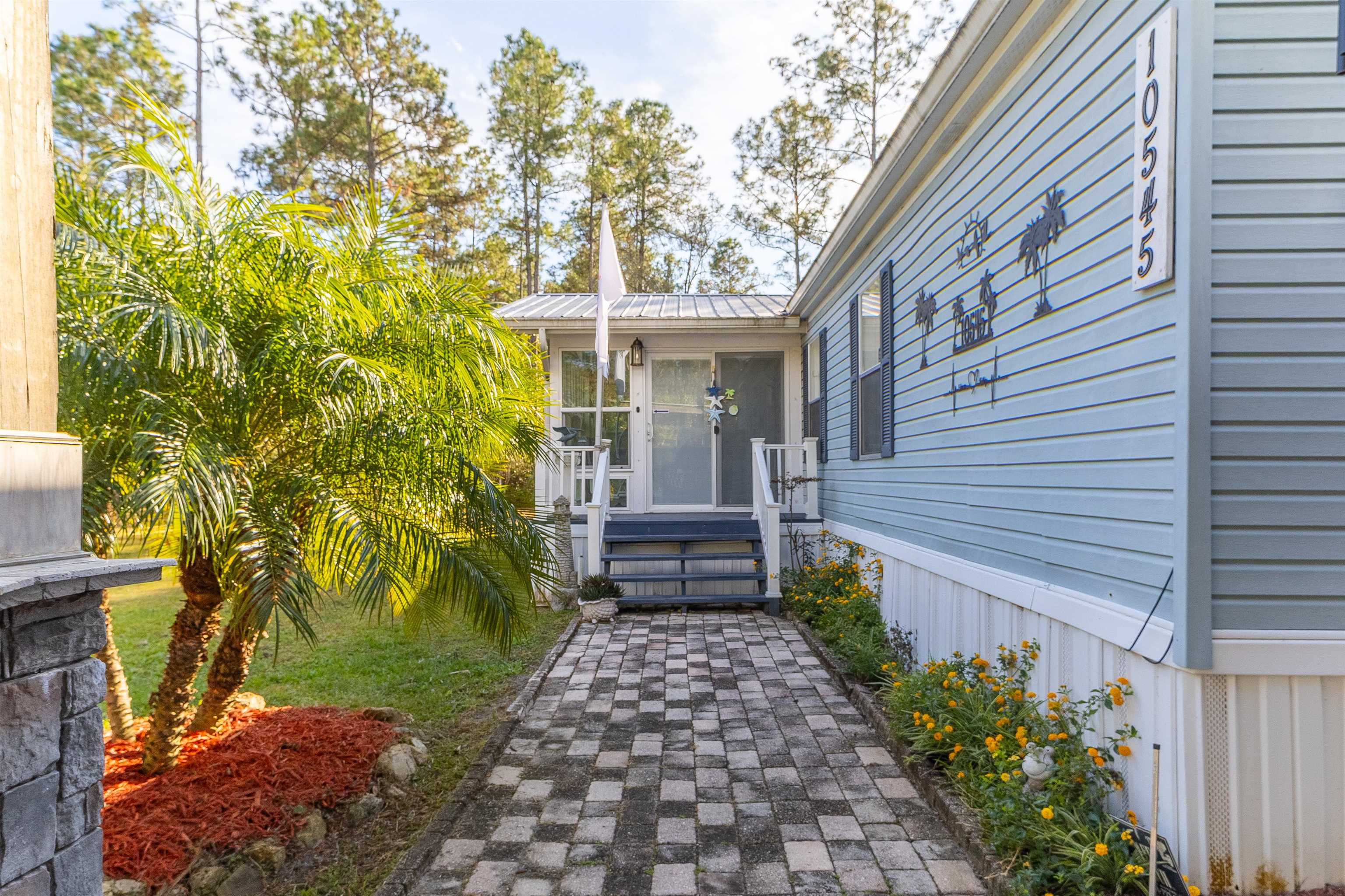 Image 4 of 74 For 10545 Carpenter Ave