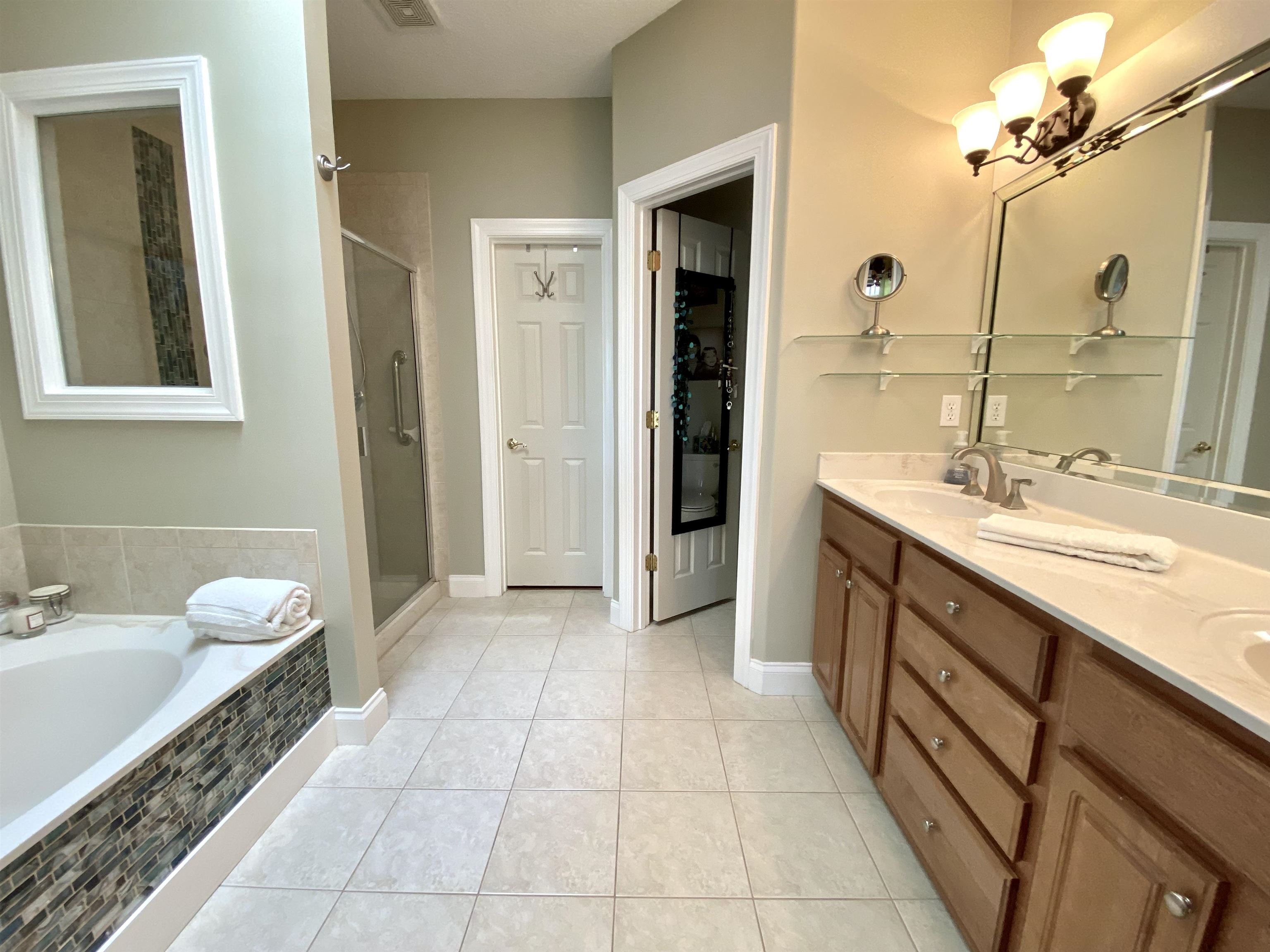 Image 20 of 44 For 176 Sunset Cir