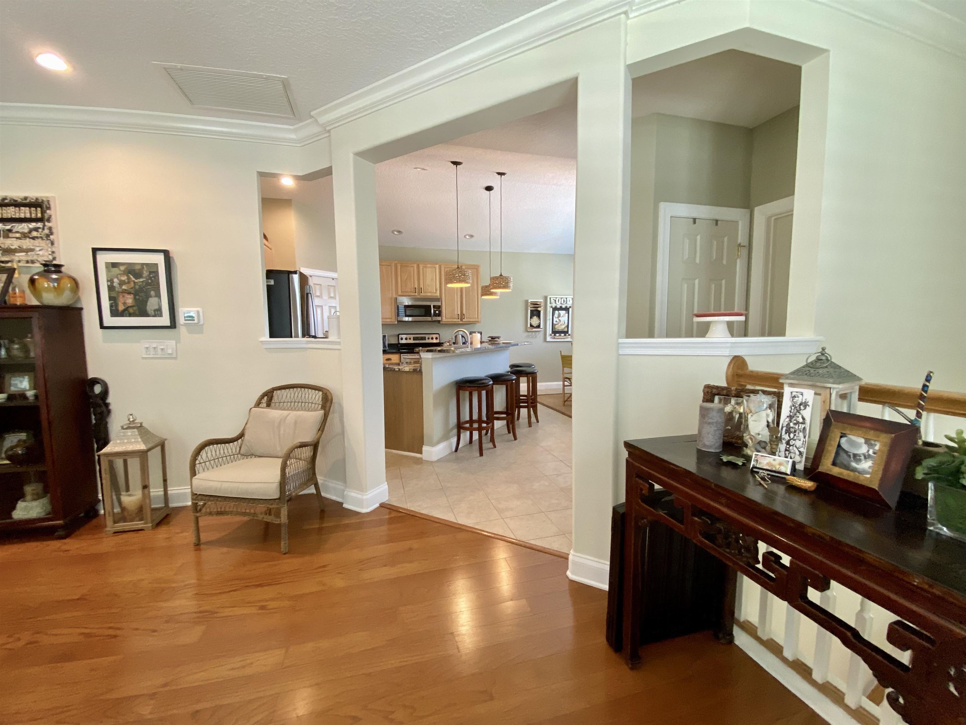 Image 9 of 44 For 176 Sunset Cir