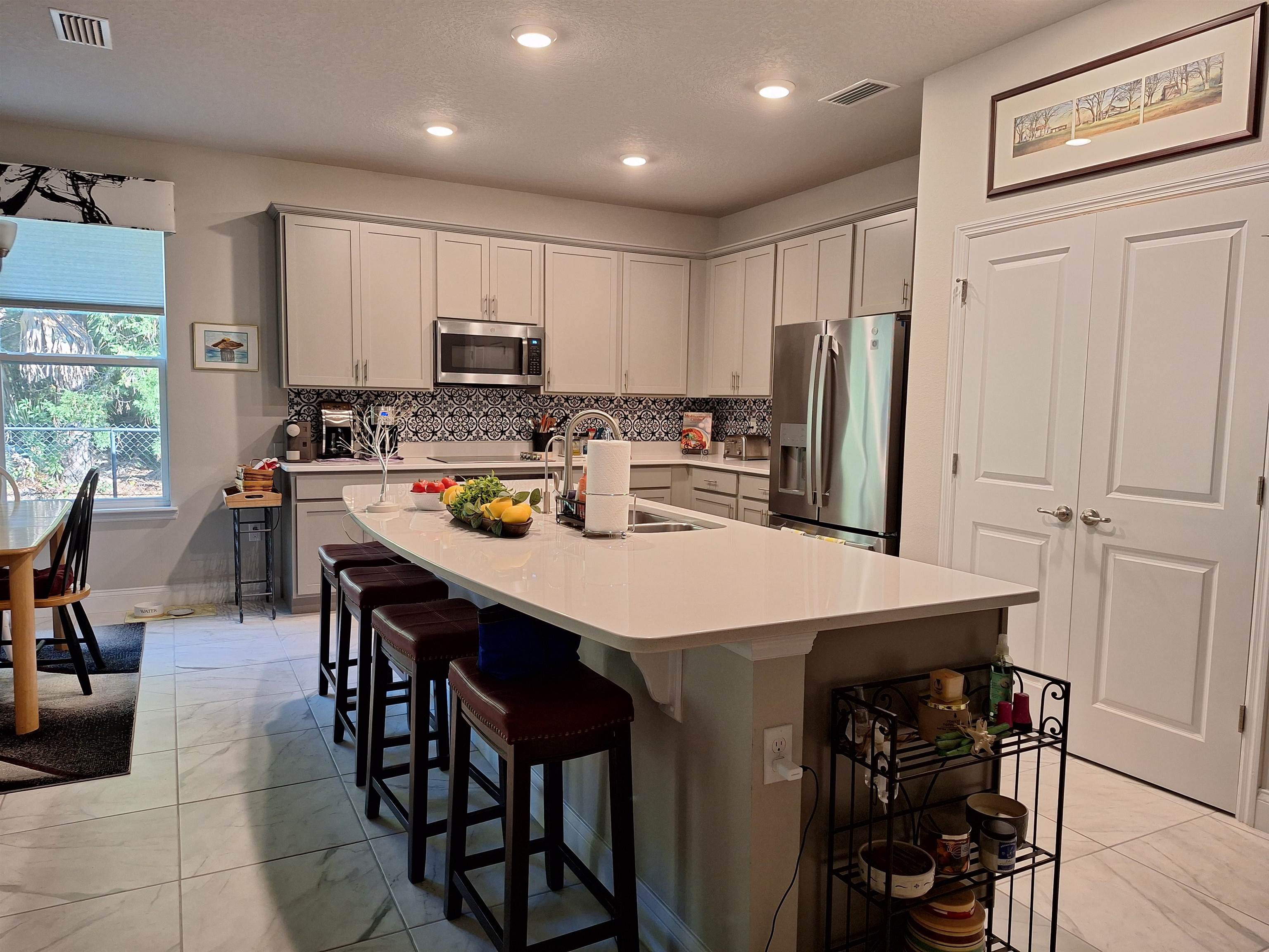 Image 5 of 19 For 92 Whispering Pine Dr