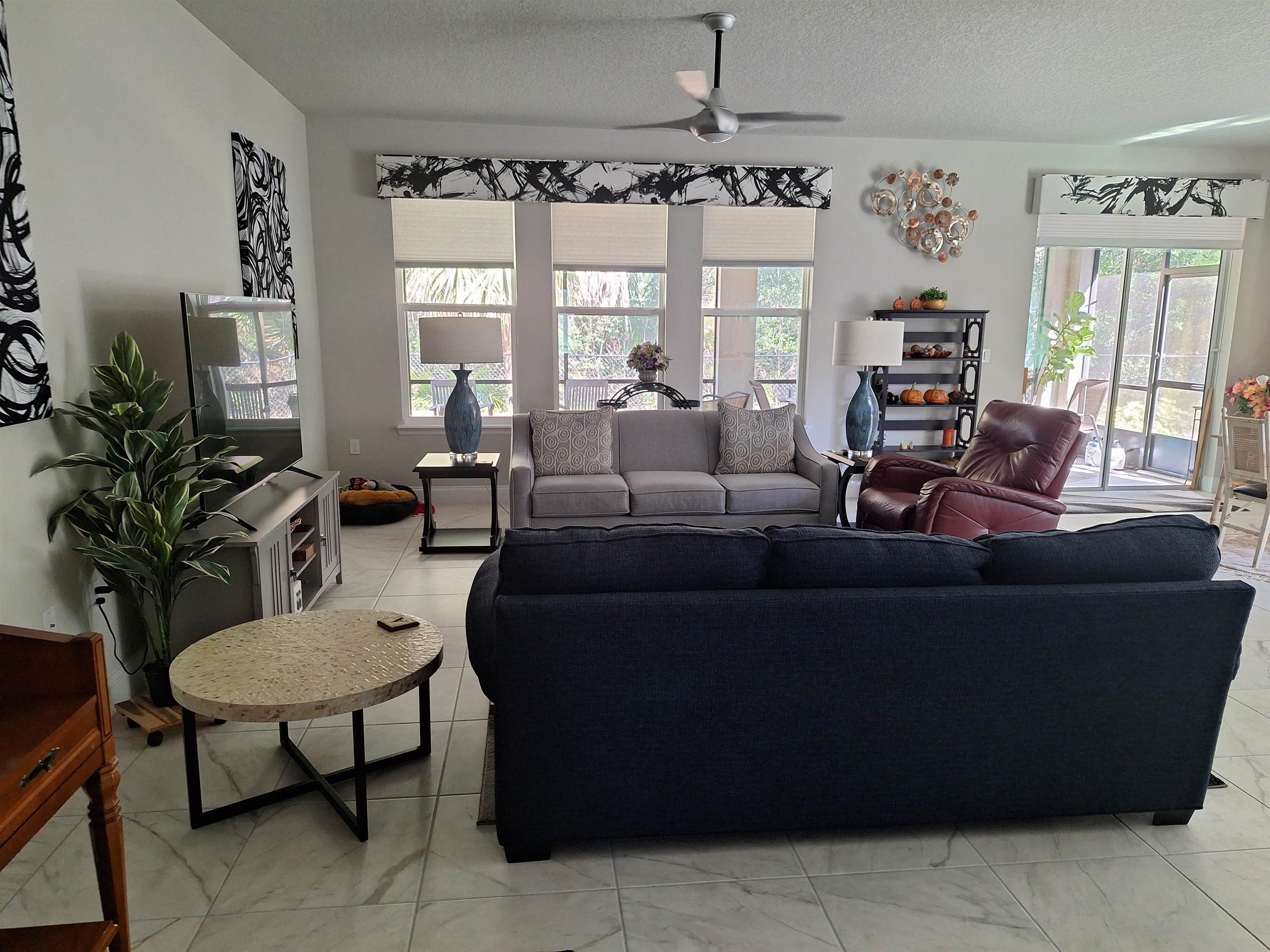 Image 6 of 19 For 92 Whispering Pine Dr