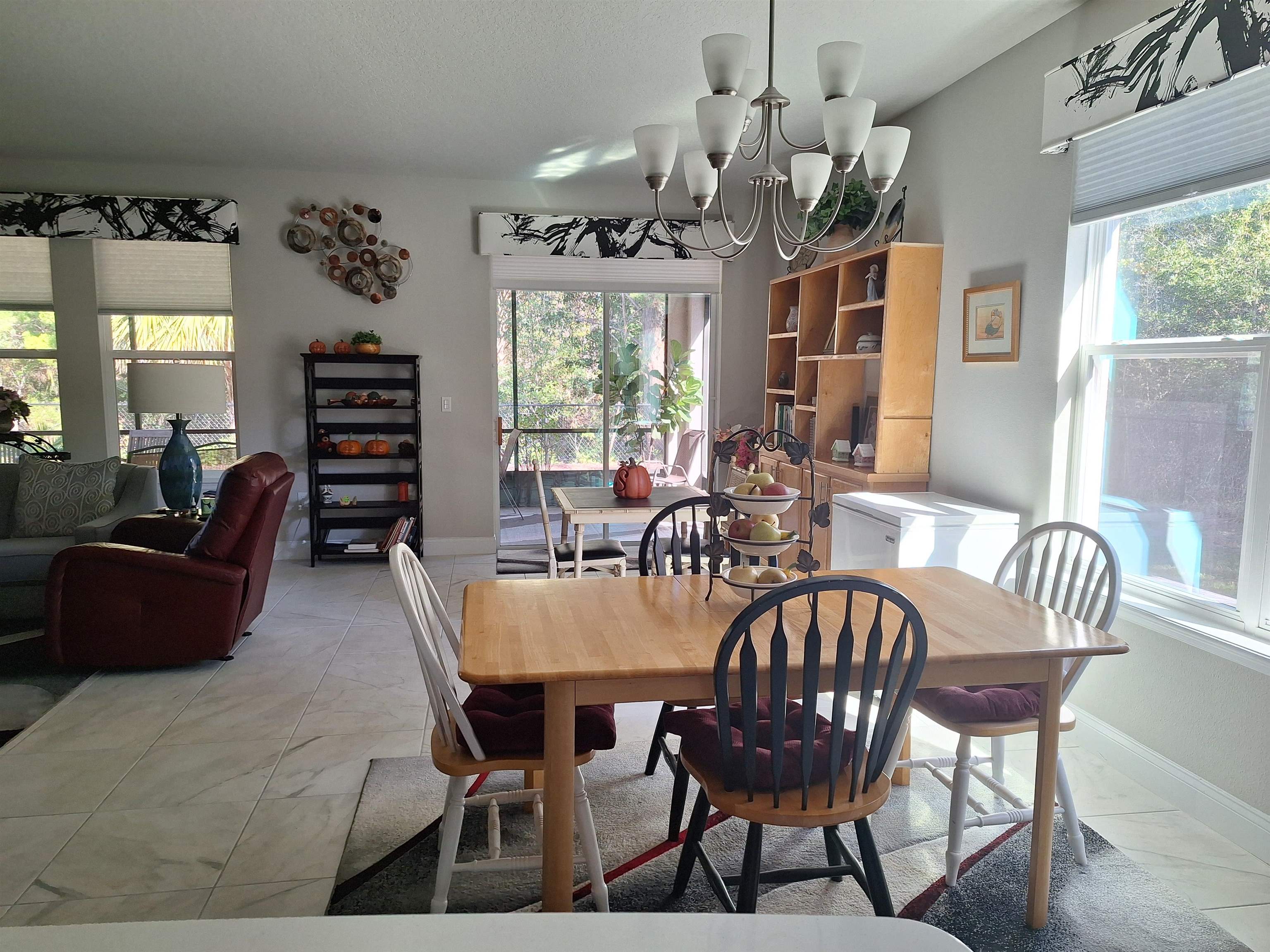 Image 9 of 19 For 92 Whispering Pine Dr