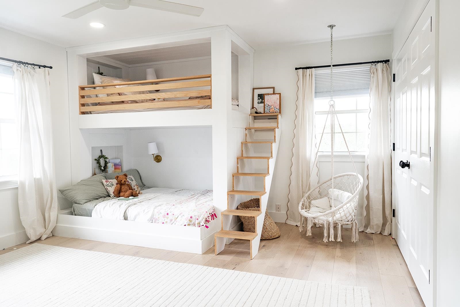 Image 57 of 90 For 426 Marsh Point Cir