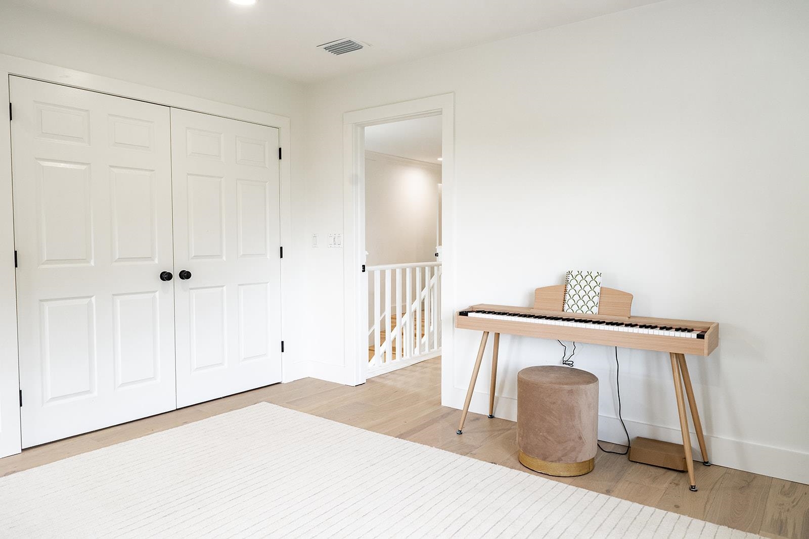 Image 60 of 90 For 426 Marsh Point Cir