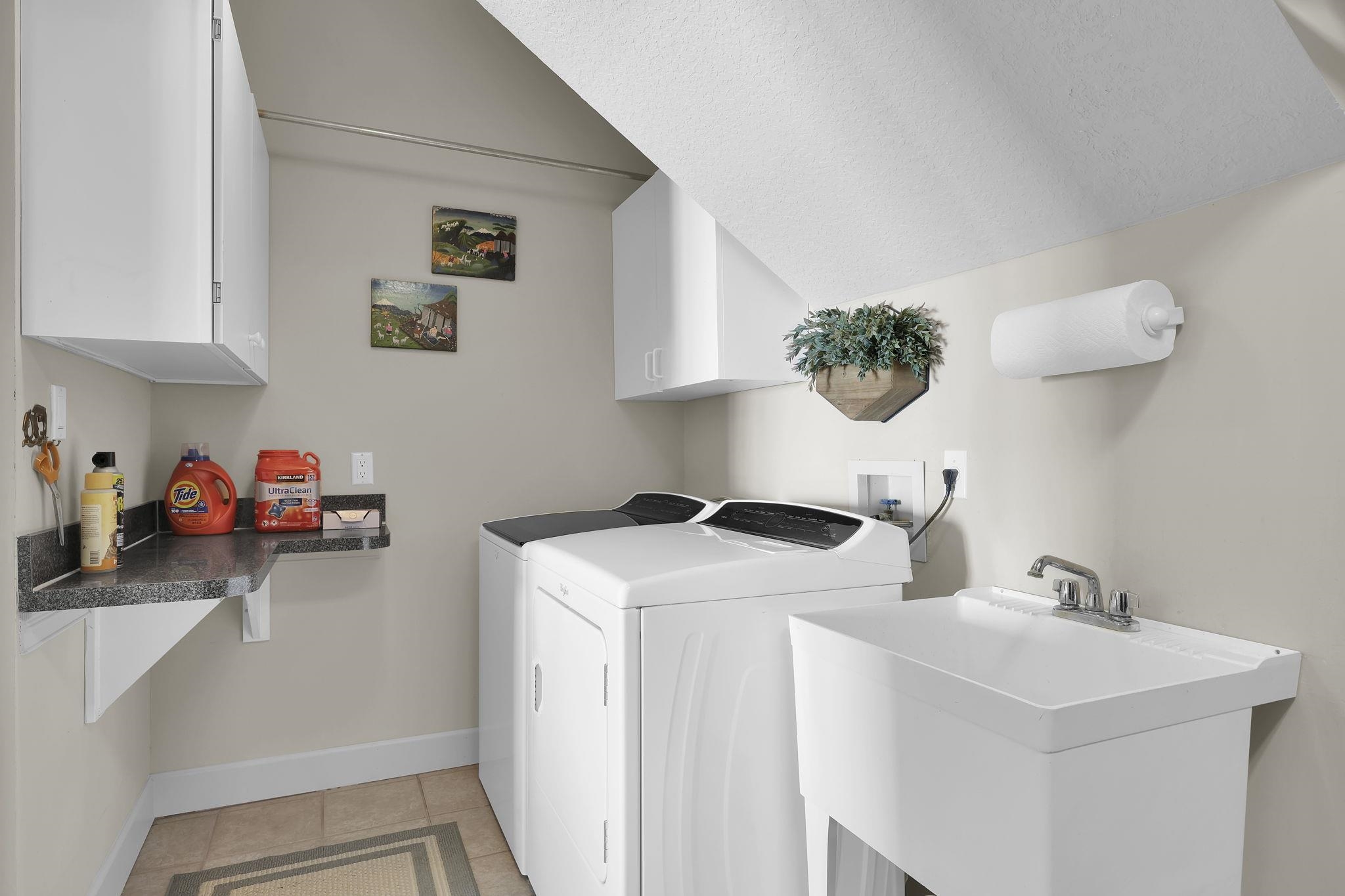 Image 23 of 95 For 311 Porpoise Point Dr