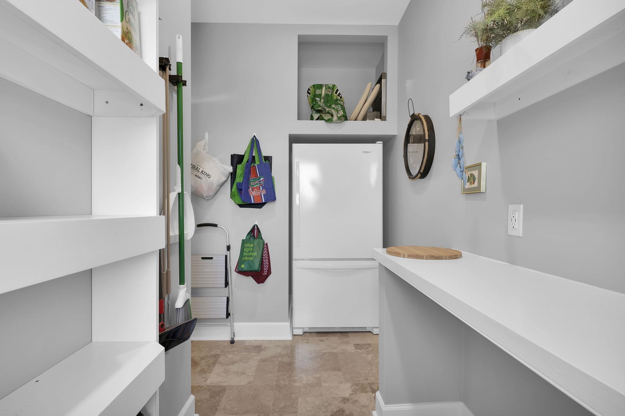 Image 48 of 95 For 311 Porpoise Point Dr