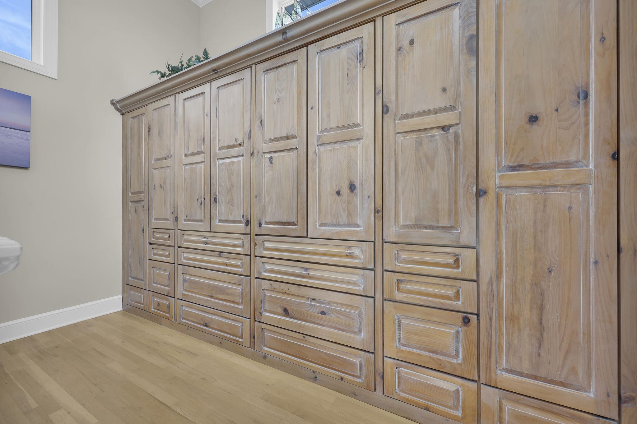 Image 55 of 95 For 311 Porpoise Point Dr