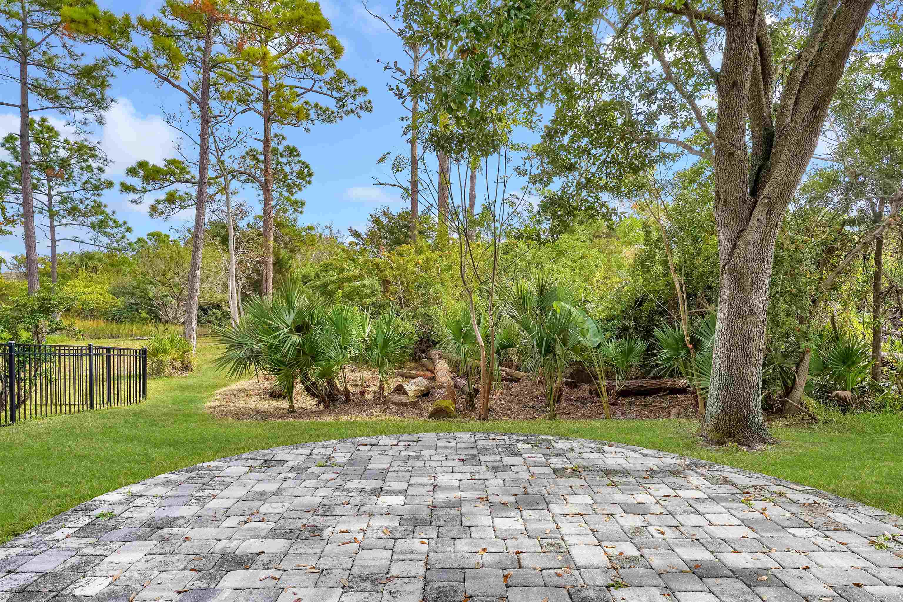 Image 13 of 40 For 103 Sunset Cir