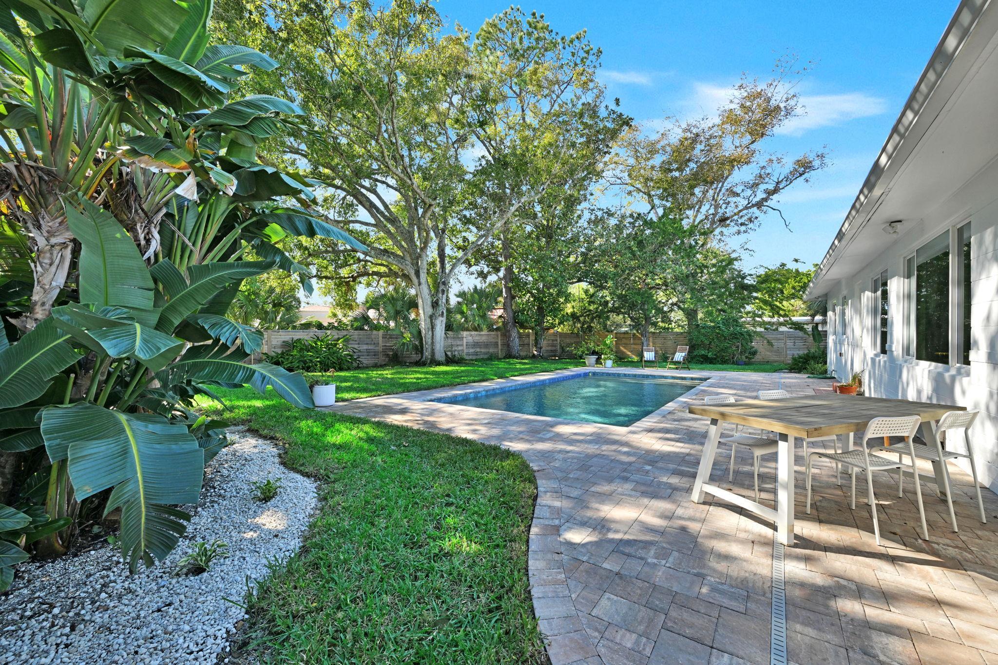 Image 14 of 34 For 410 Arredondo