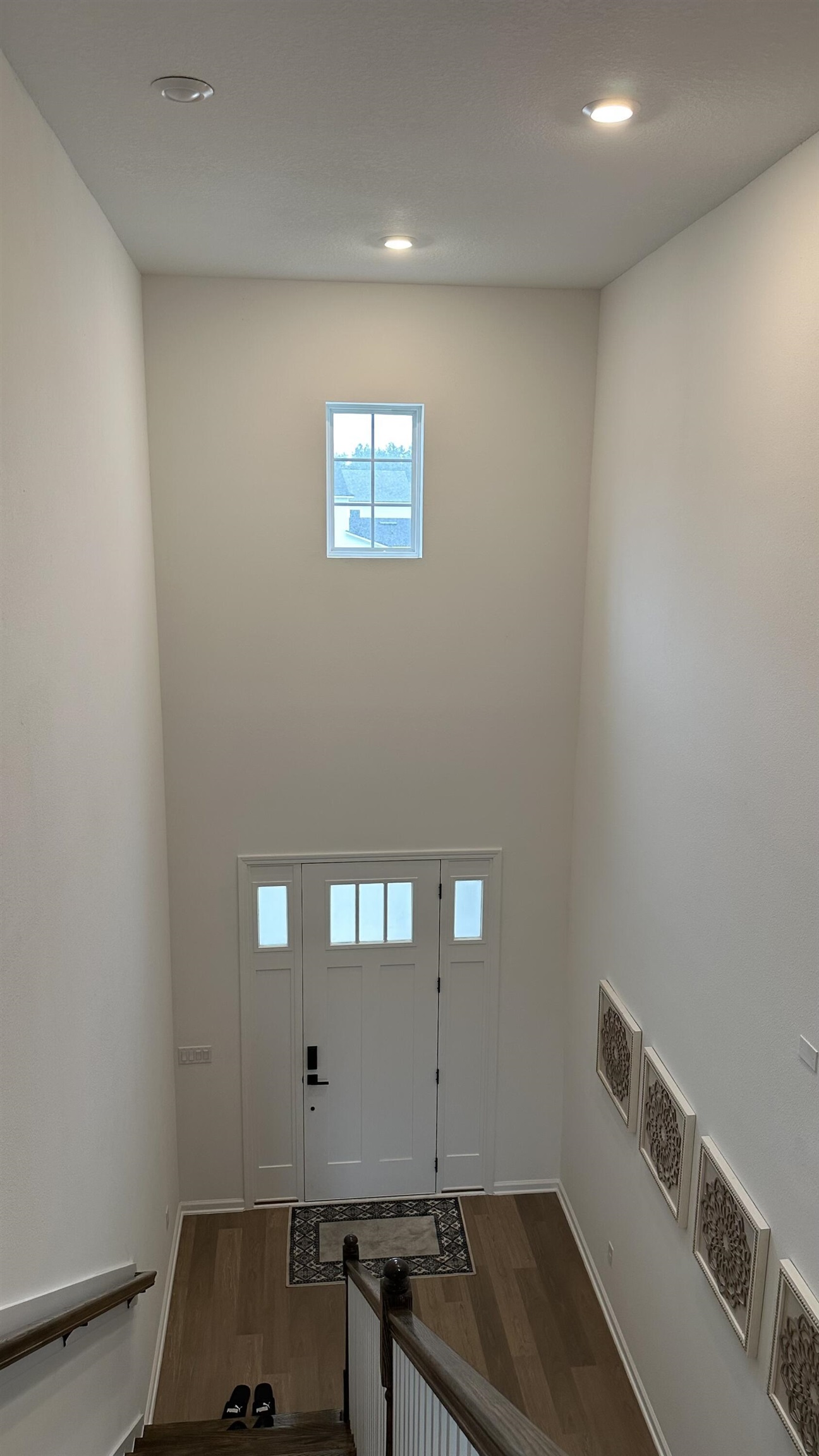 Image 23 of 34 For 48 Quiet Wharf Dr