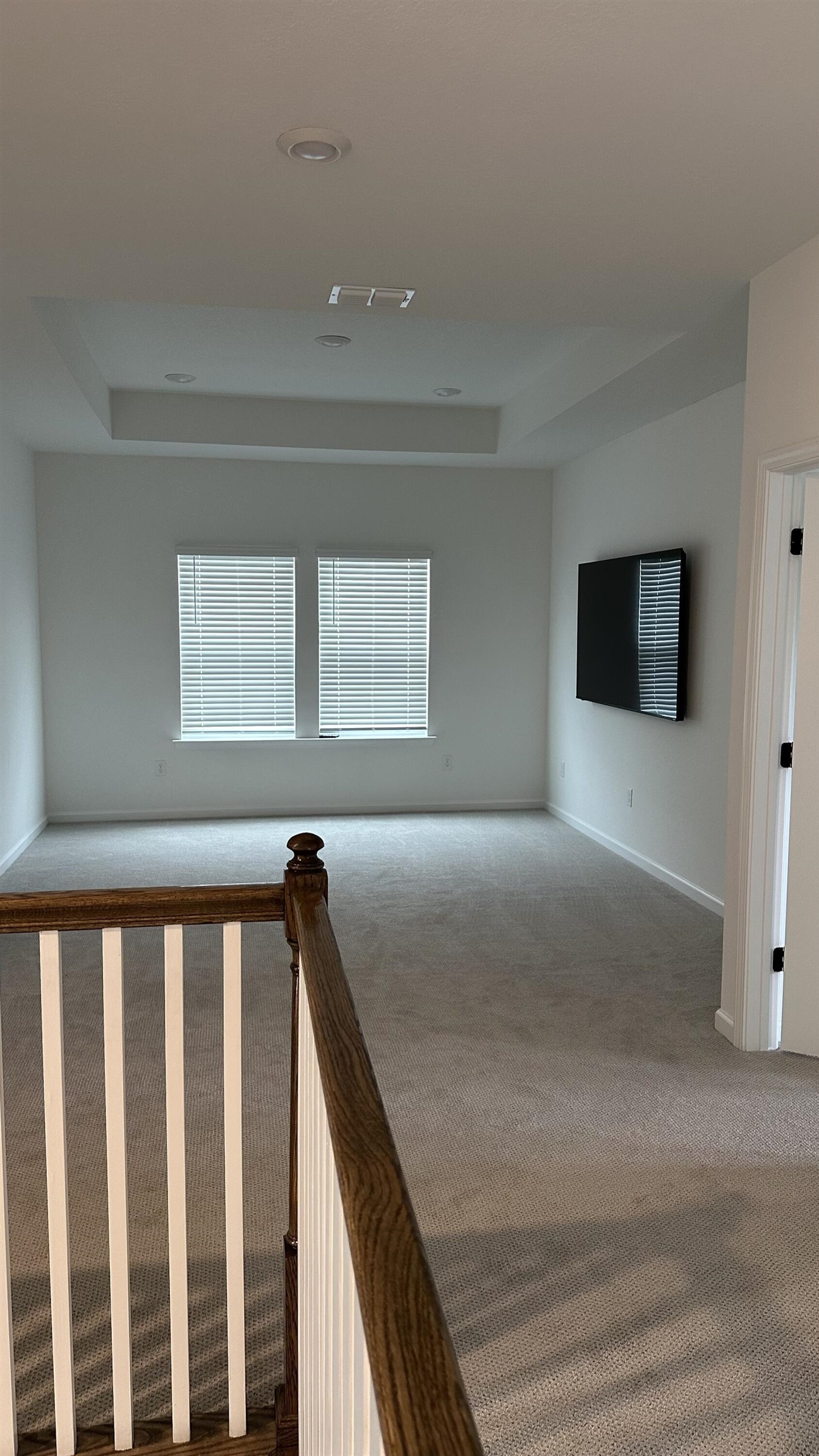 Image 24 of 34 For 48 Quiet Wharf Dr