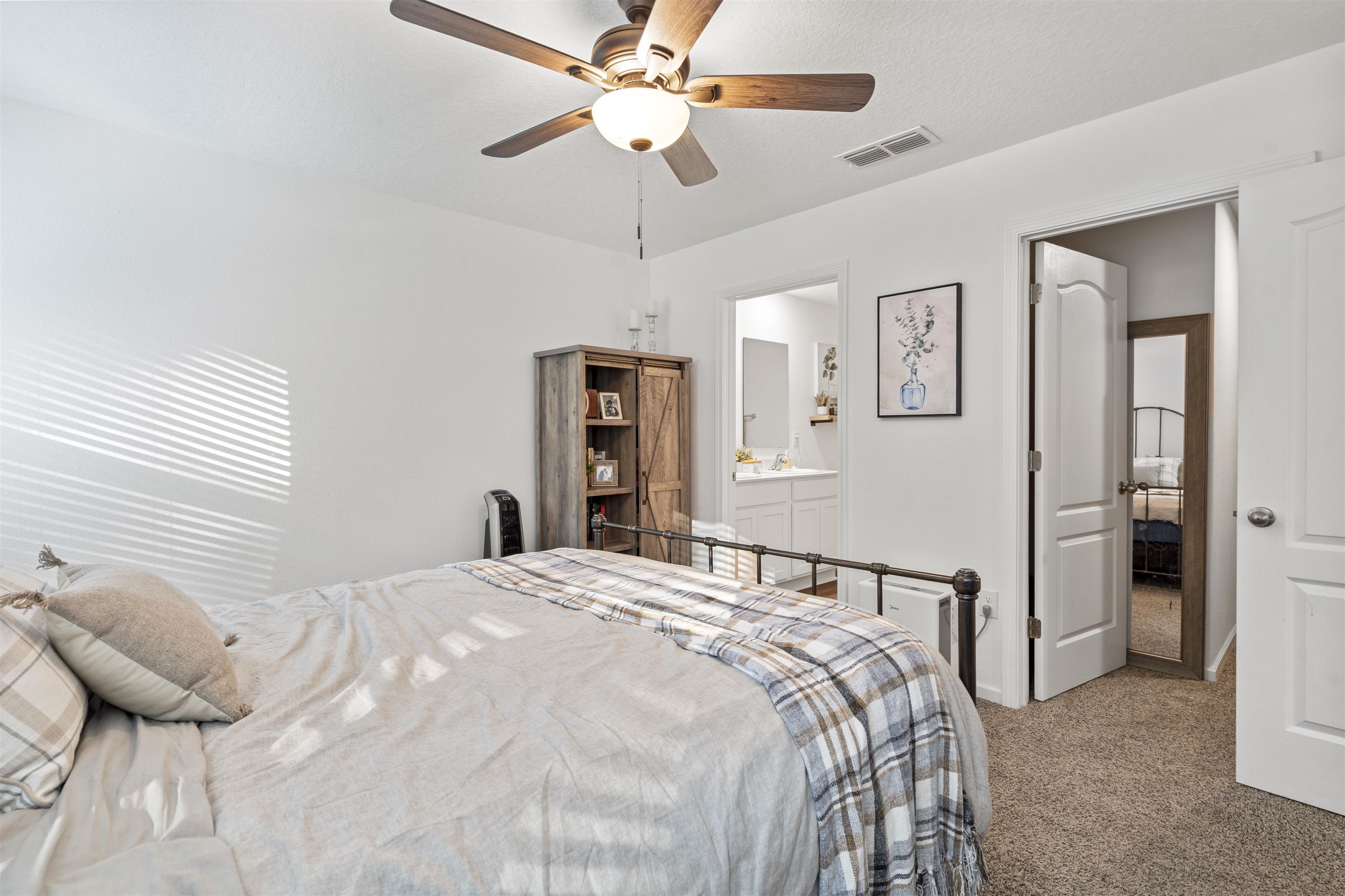 Image 17 of 43 For 127 Encanto Way