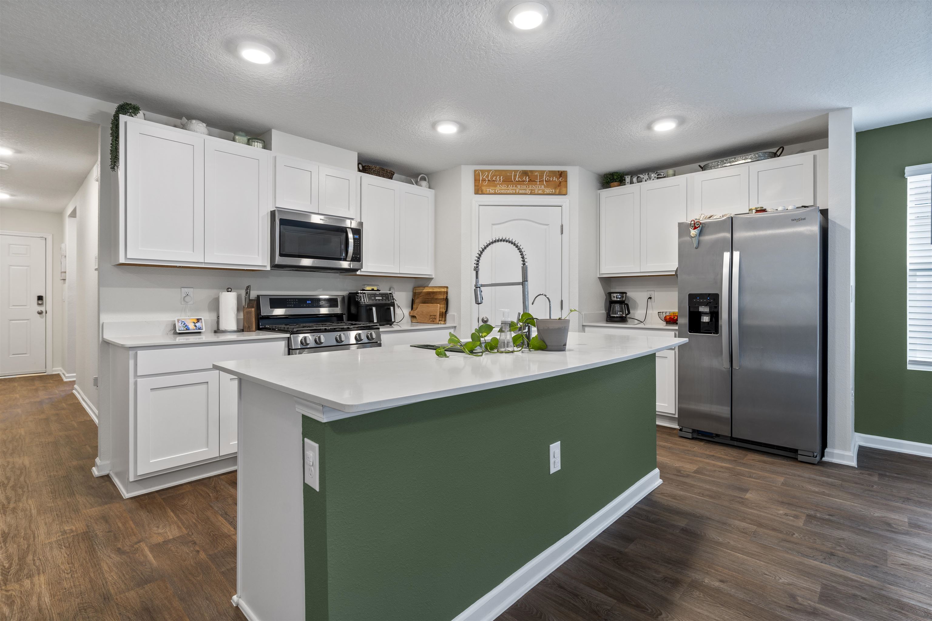 Image 3 of 43 For 127 Encanto Way