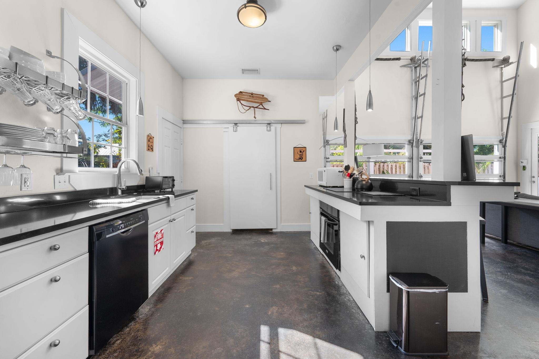 Image 27 of 87 For 152 Martin Luther King Ave  A