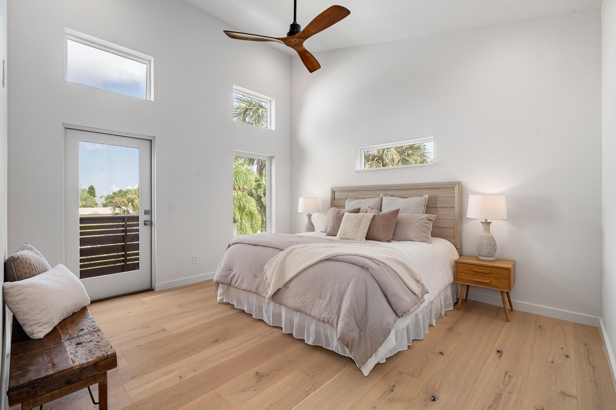 Image 26 of 74 For 327 Minorca Ave