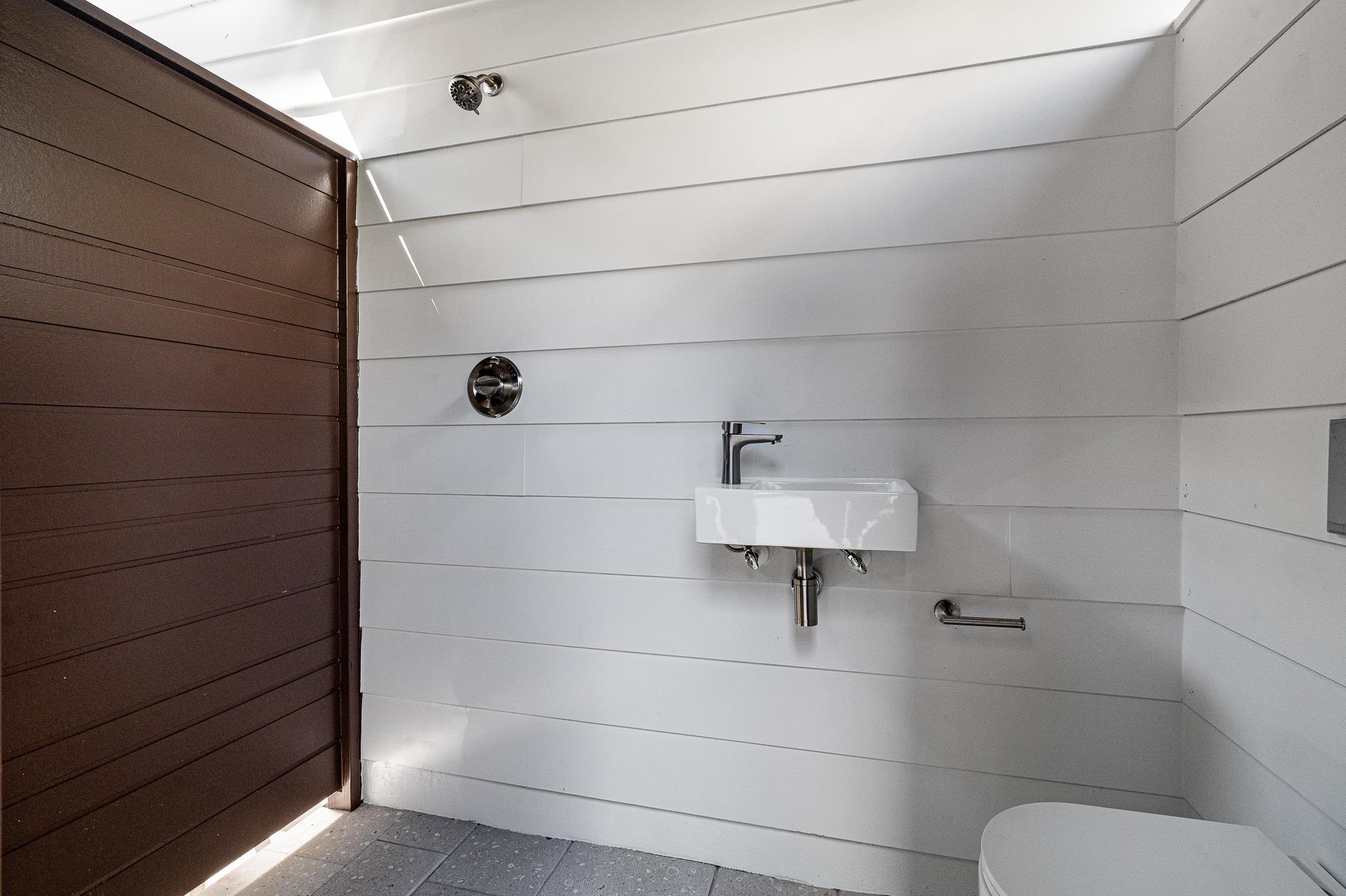 Image 44 of 74 For 327 Minorca Ave