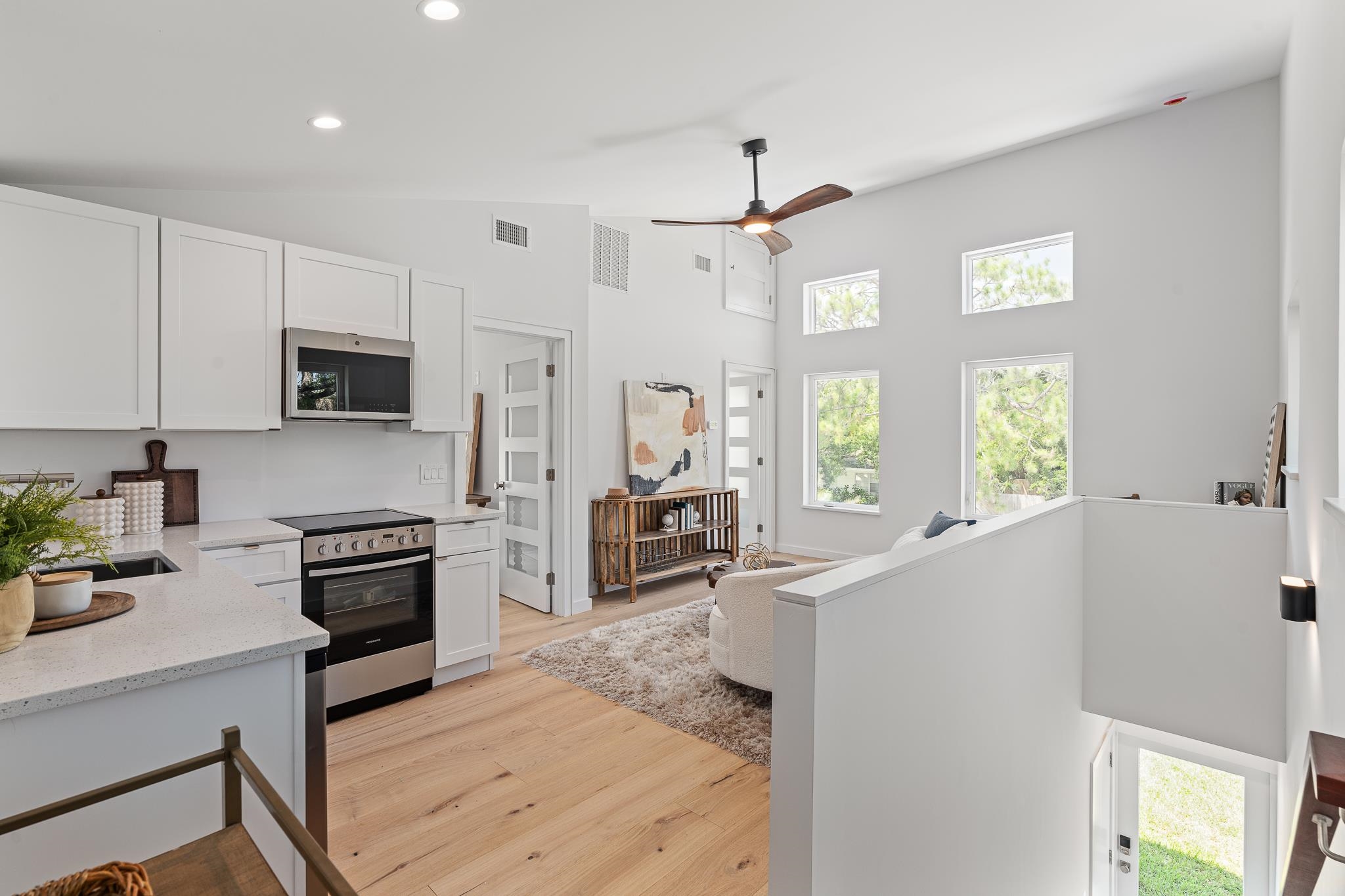 Image 52 of 74 For 327 Minorca Ave