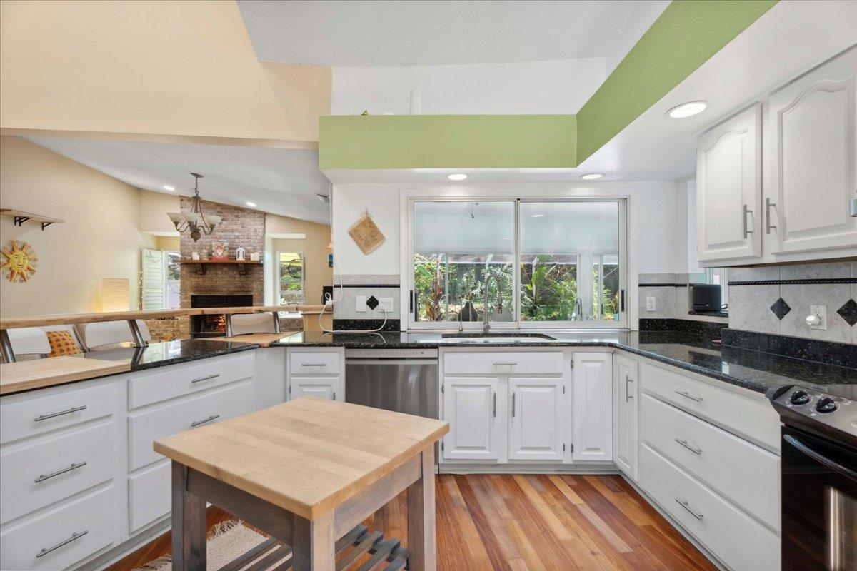 Image 20 of 75 For 22 Woodston Lane