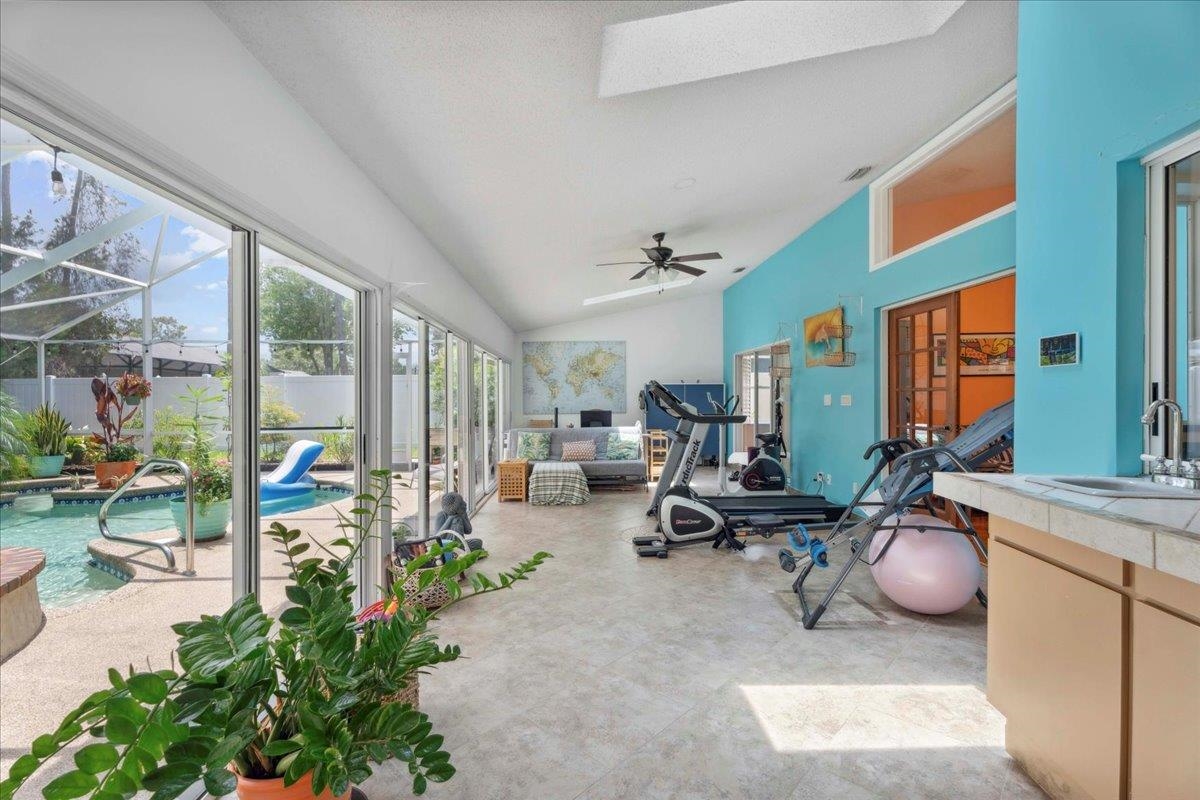 Image 23 of 75 For 22 Woodston Lane