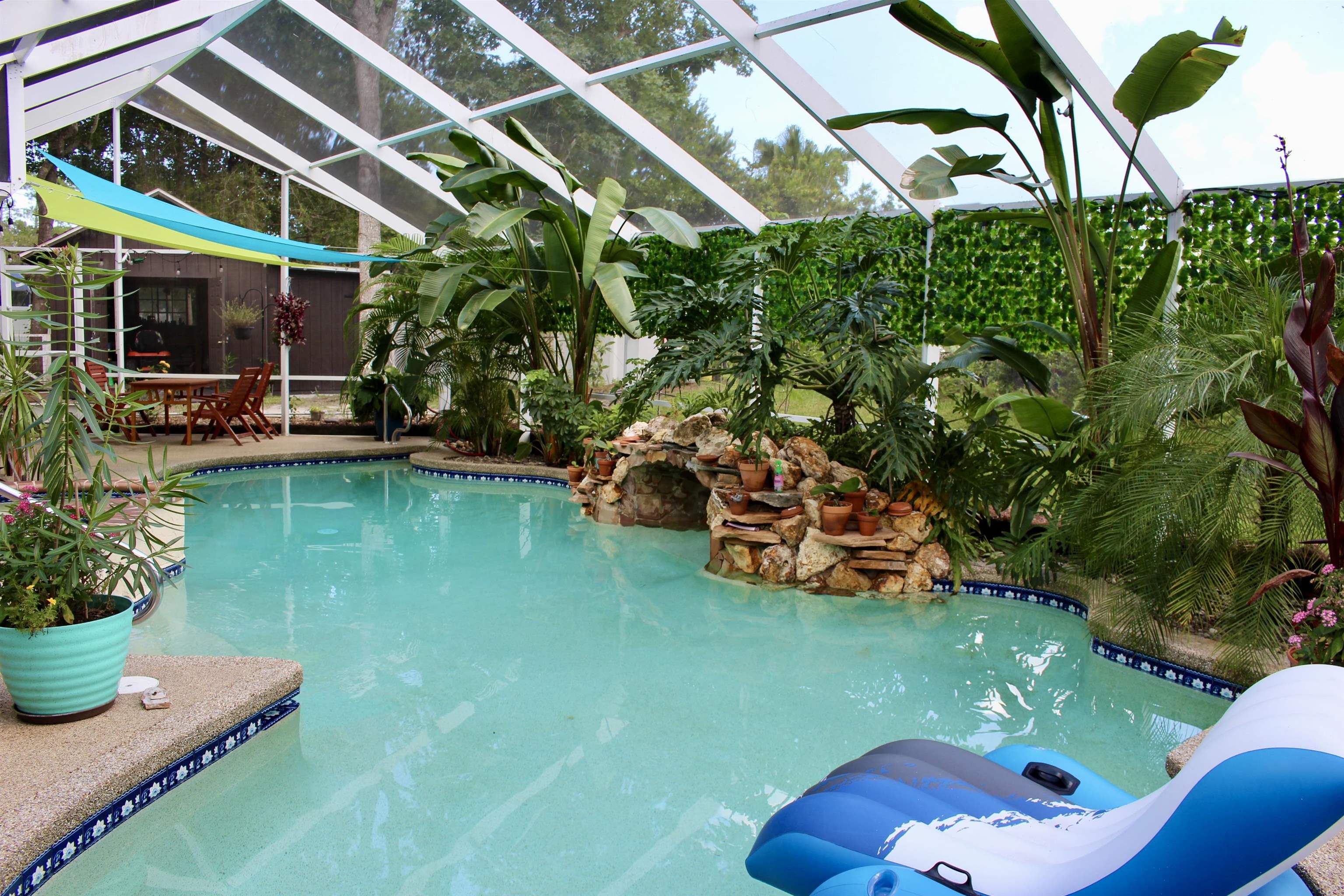 Image 50 of 75 For 22 Woodston Lane