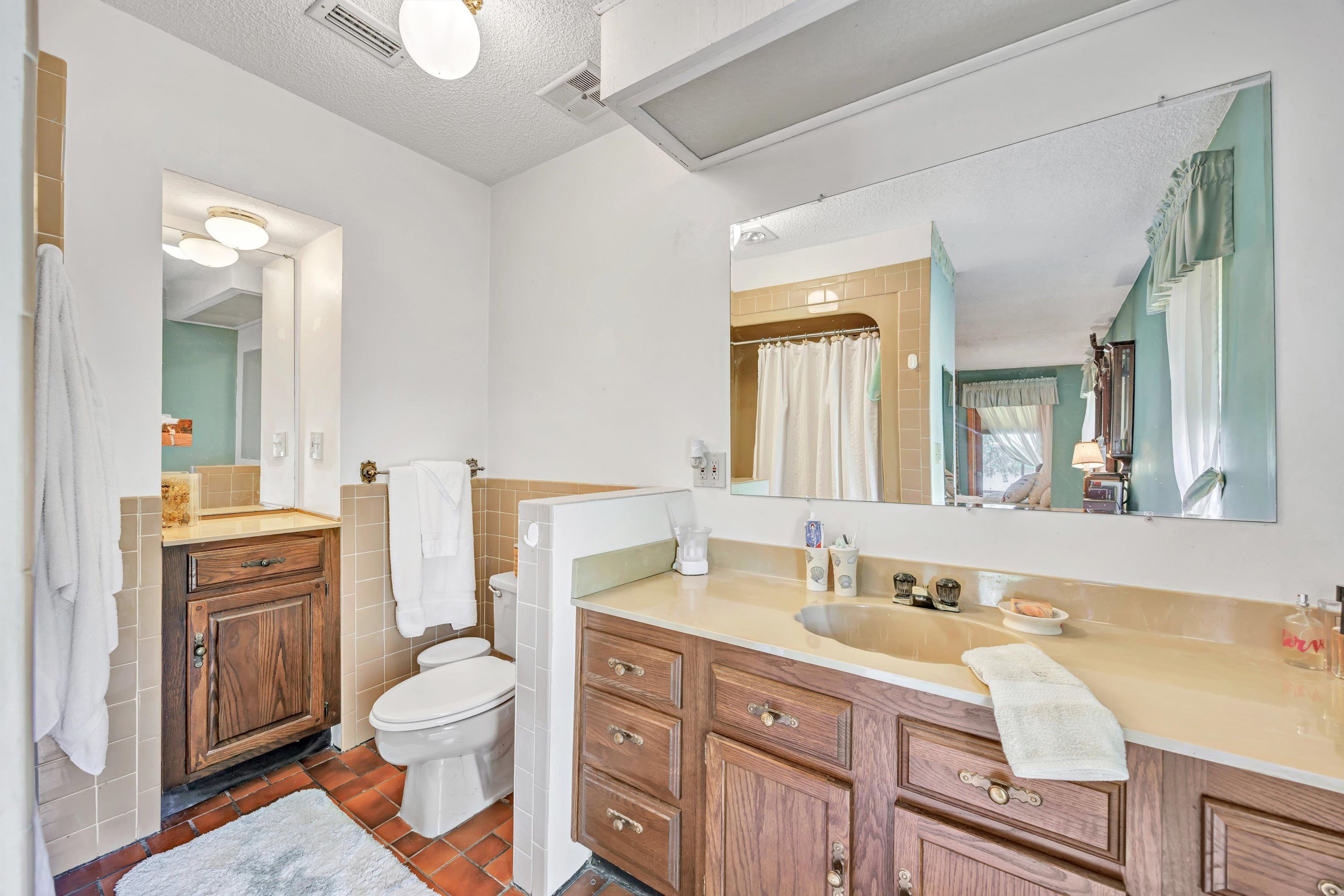 Image 26 of 53 For 31 Swimming Pen Dr