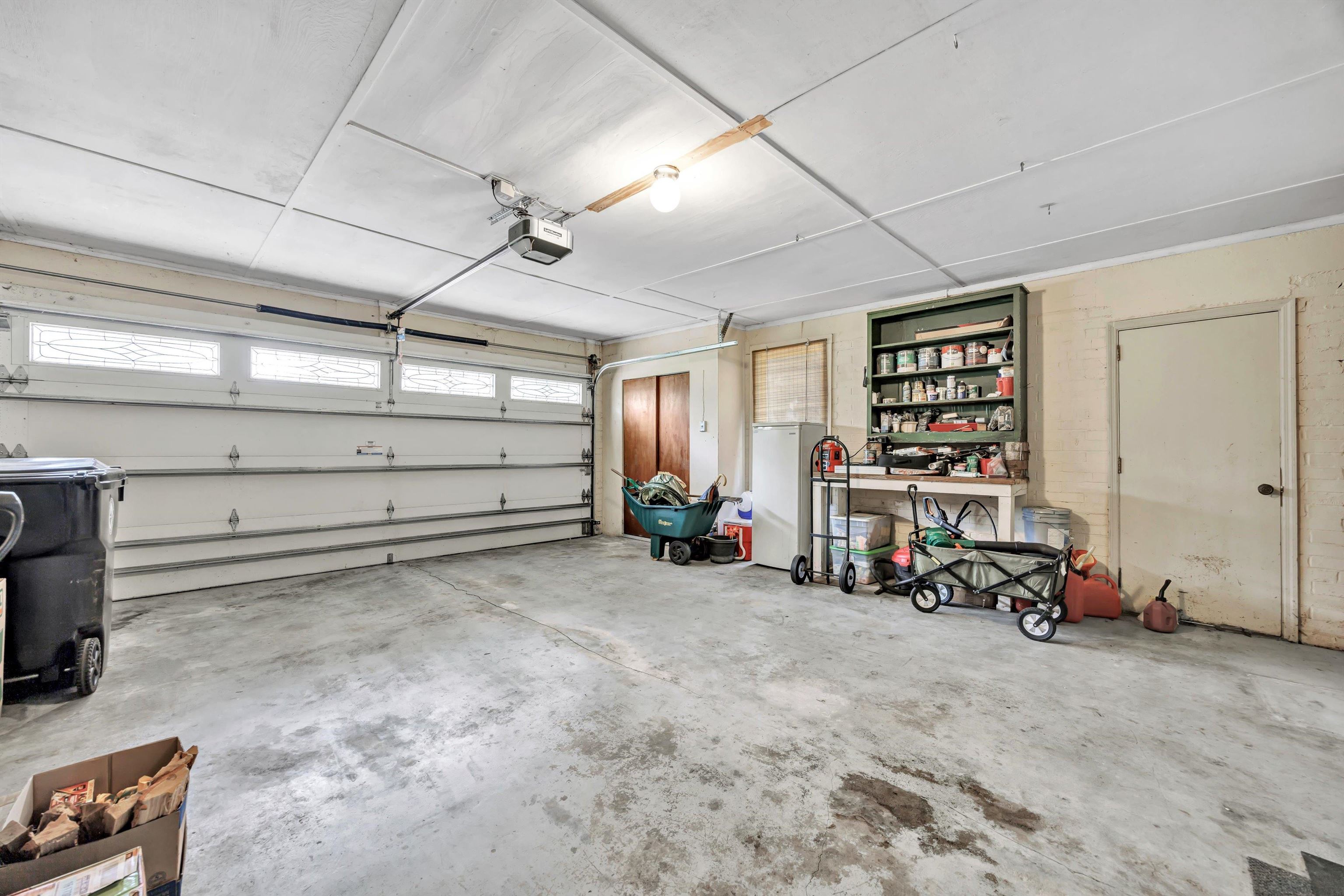 Image 34 of 53 For 31 Swimming Pen Dr