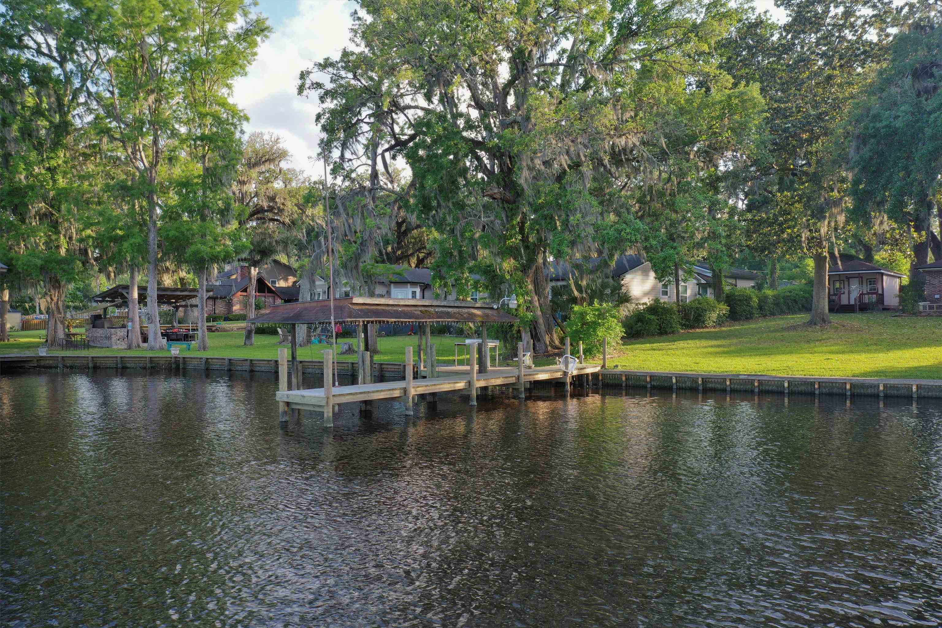 Image 39 of 53 For 31 Swimming Pen Dr