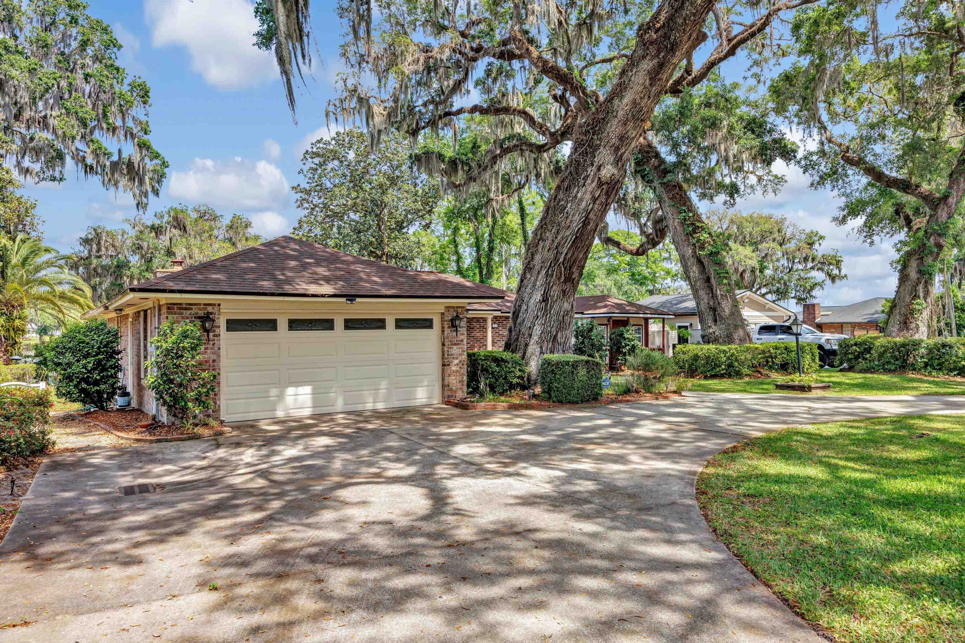 Image 51 of 53 For 31 Swimming Pen Dr