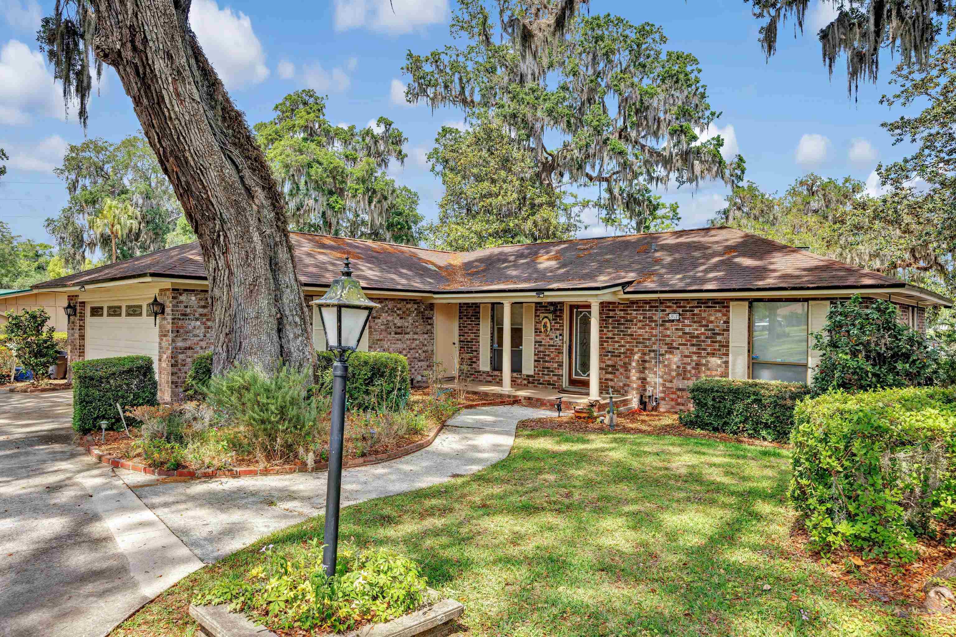 Image 6 of 53 For 31 Swimming Pen Dr